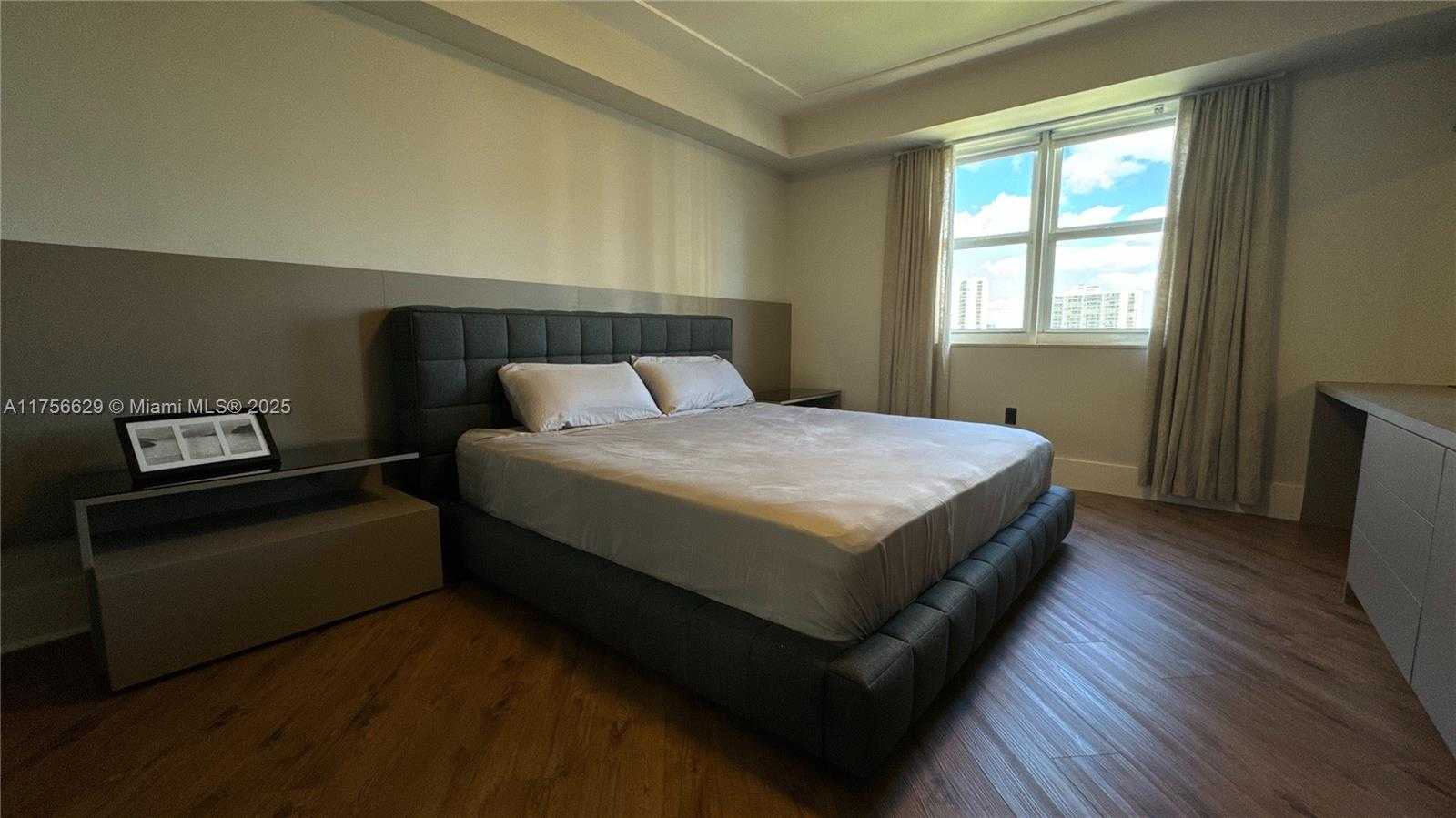 Small Image of 20000 EAST COUNTRY CLUB DR #1016, Aventura Number 15