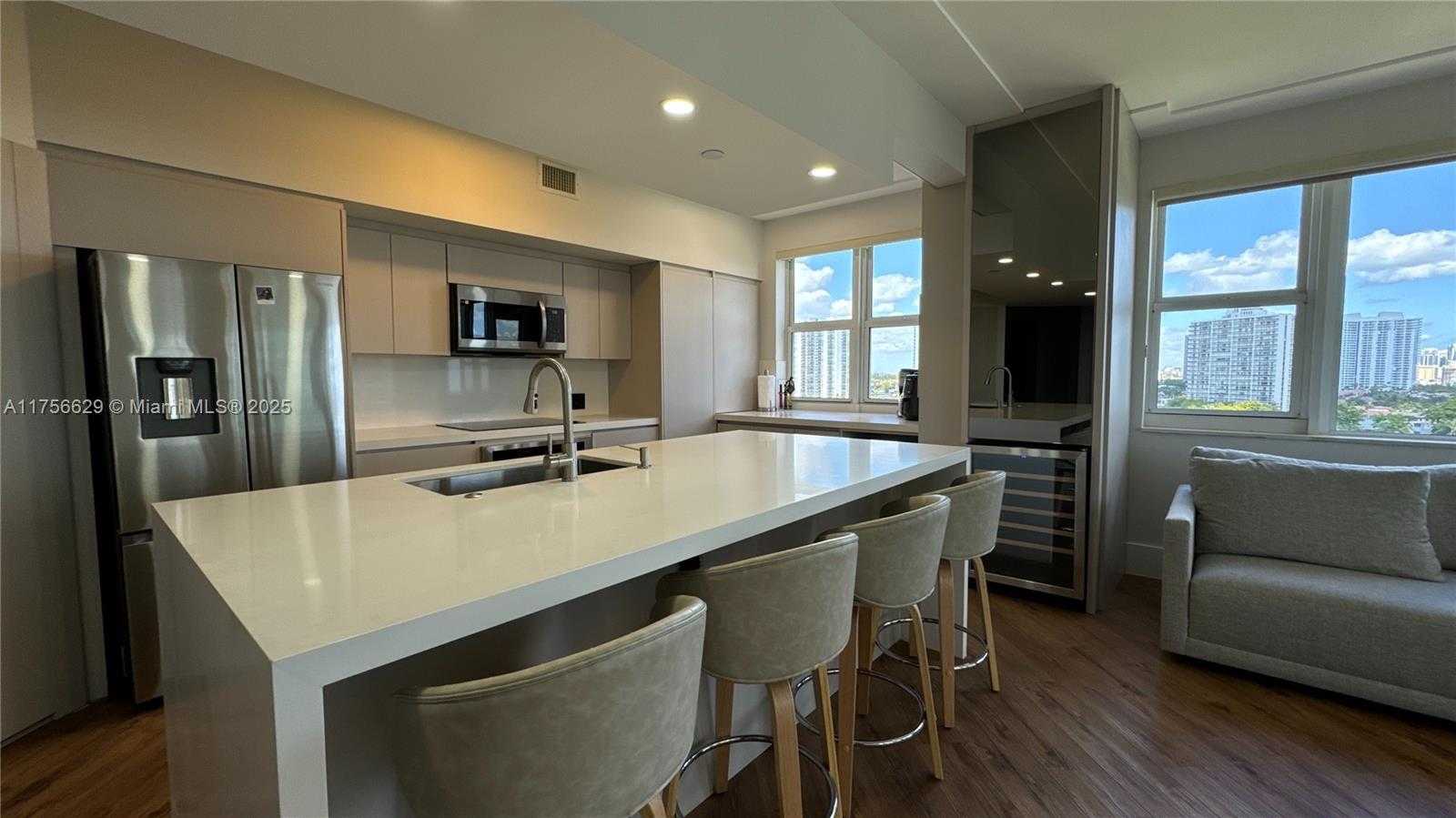 Small Image of 20000 EAST COUNTRY CLUB DR #1016, Aventura Number 7