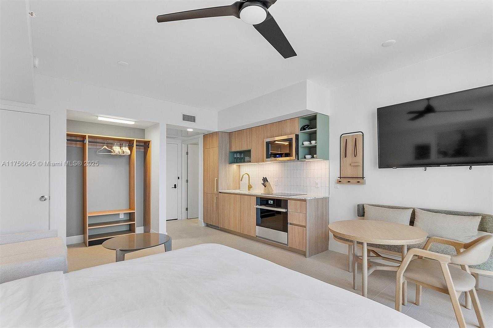 Small Image of 601 NORTH EAST 1ST AVE #2506, Miami Number 7