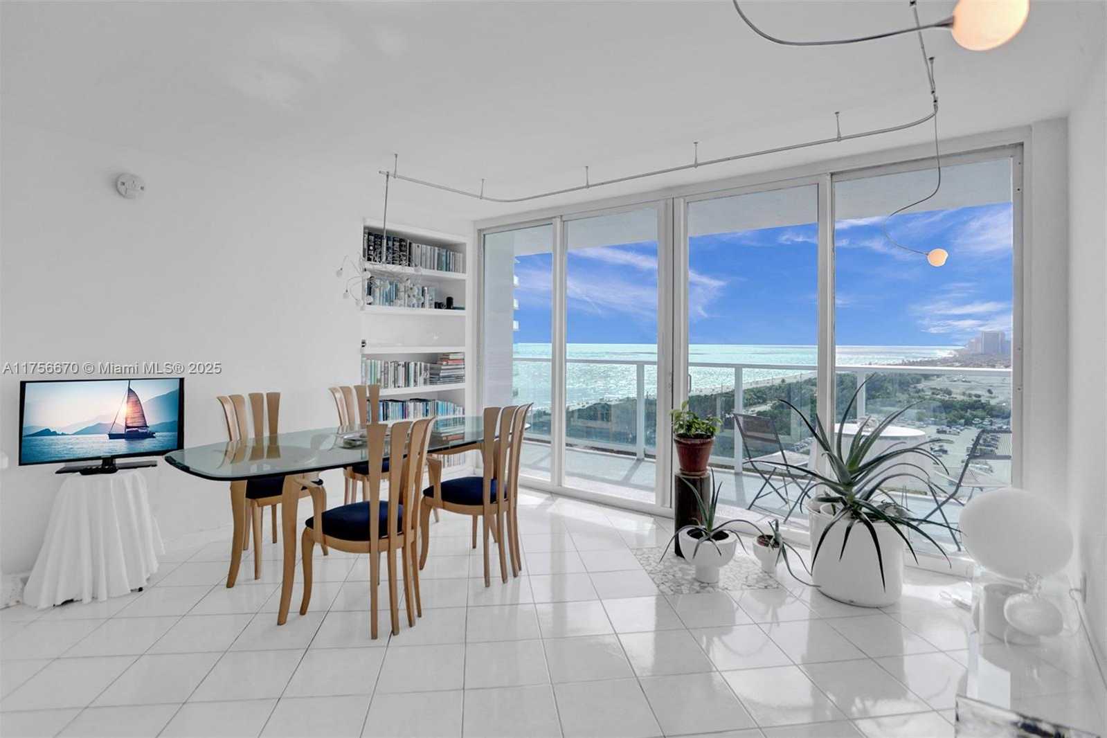 Small Image of 100 BAYVIEW DR #1923, Sunny Isles Beach Number 13