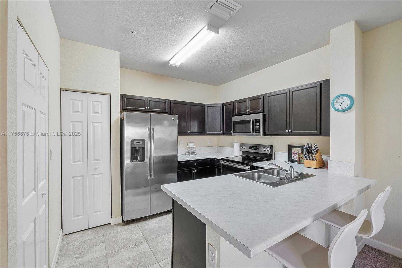 Small Image of 142 SOUTH EAST 28TH TER, Homestead Number 10