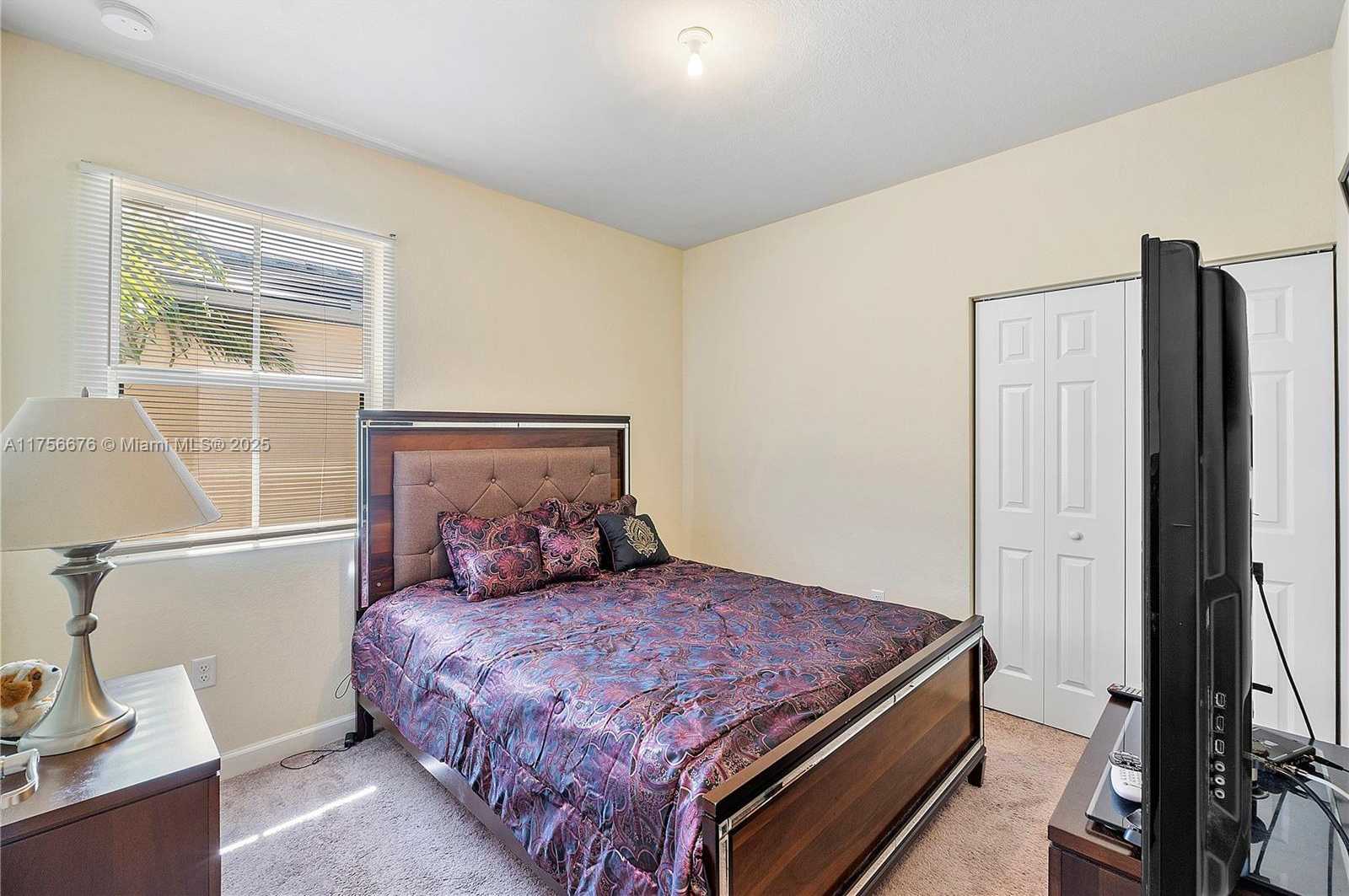 Small Image of 142 SOUTH EAST 28TH TER, Homestead Number 24