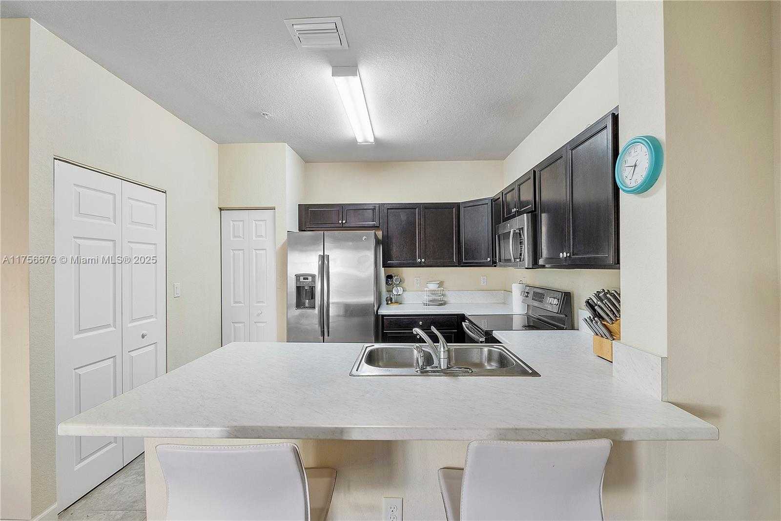 Small Image of 142 SOUTH EAST 28TH TER, Homestead Number 8