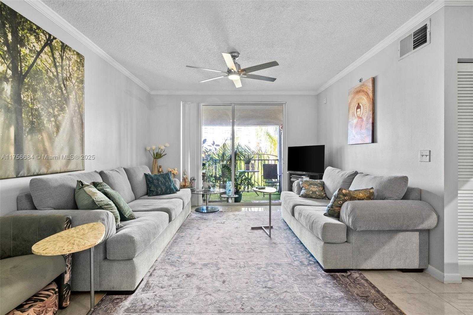 Small Image of 17145 NORTH BAY RD #4502, Sunny Isles Beach Number 2