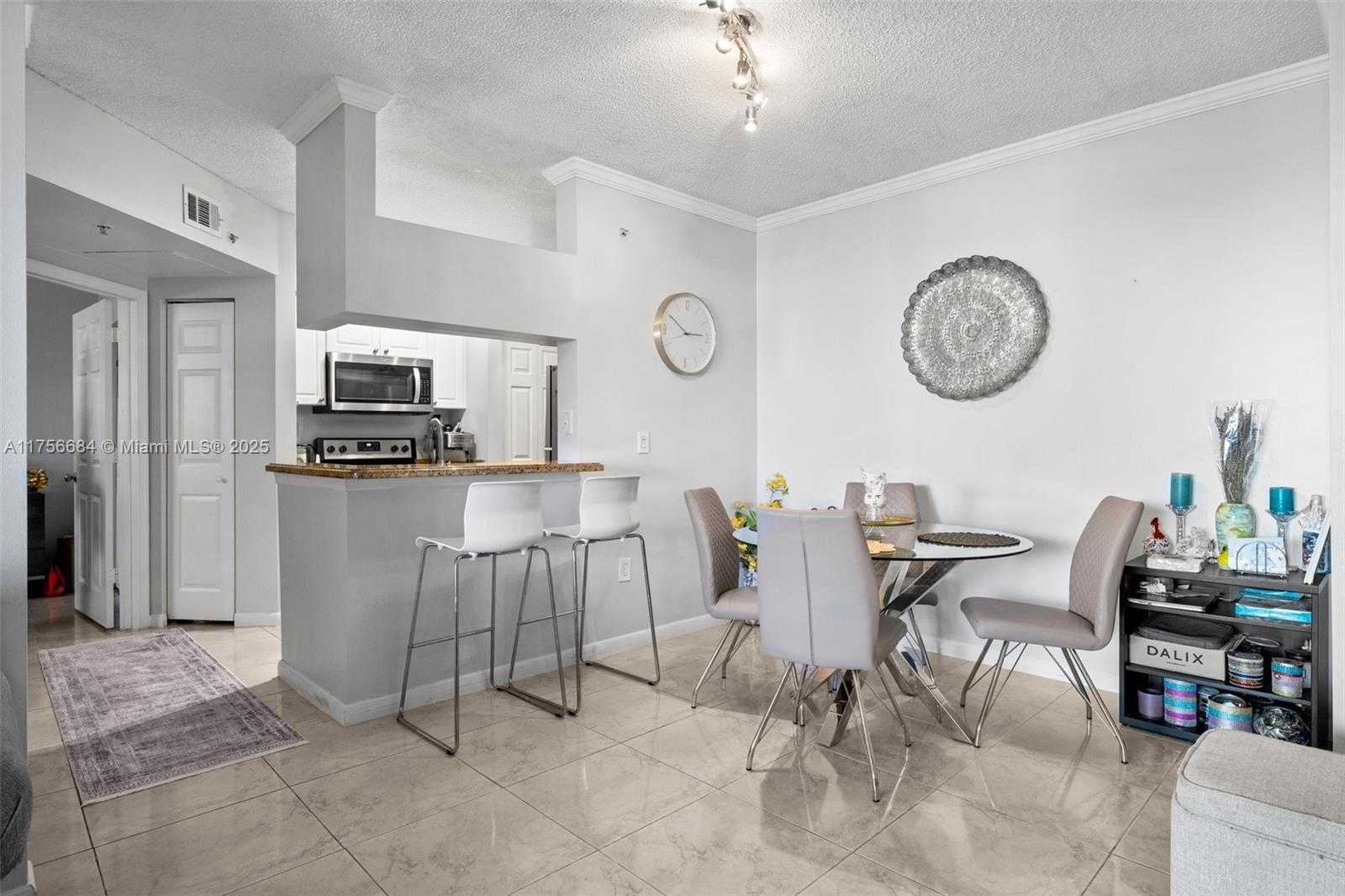 Small Image of 17145 NORTH BAY RD #4502, Sunny Isles Beach Number 4