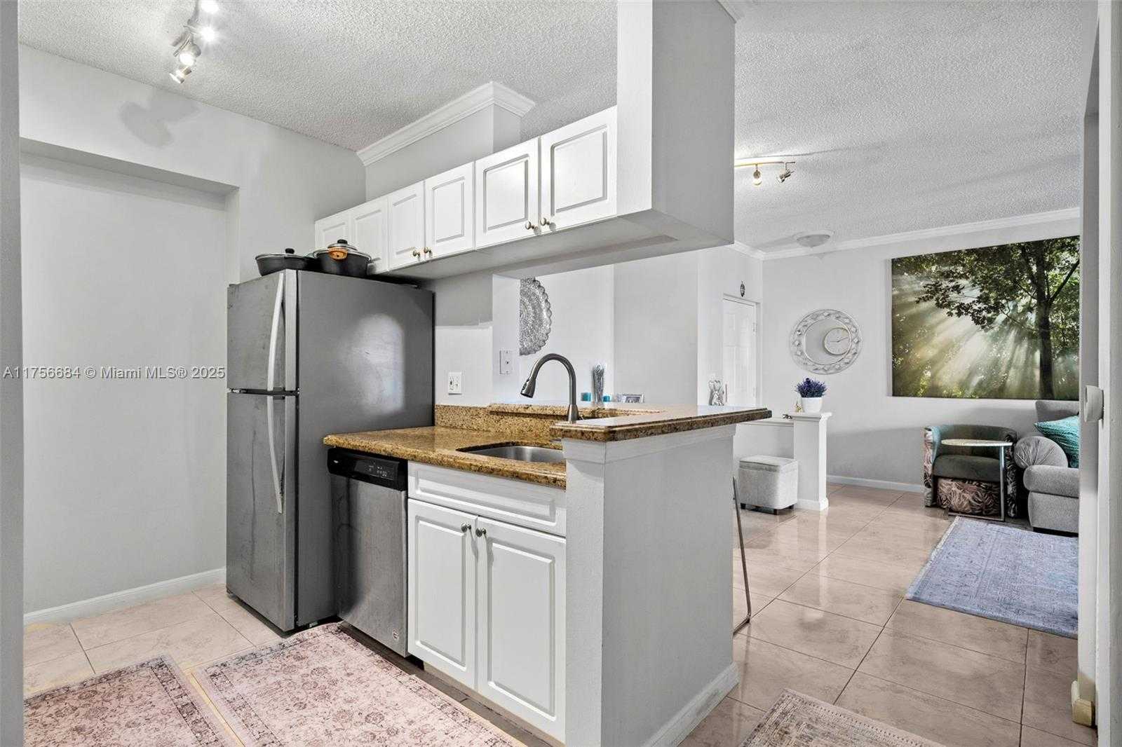 Small Image of 17145 NORTH BAY RD #4502, Sunny Isles Beach Number 7
