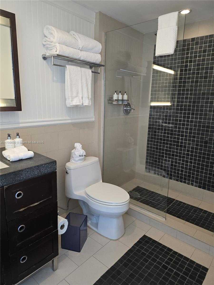 Small Image of 17315 COLLINS AVE #1402, Sunny Isles Beach Number 27