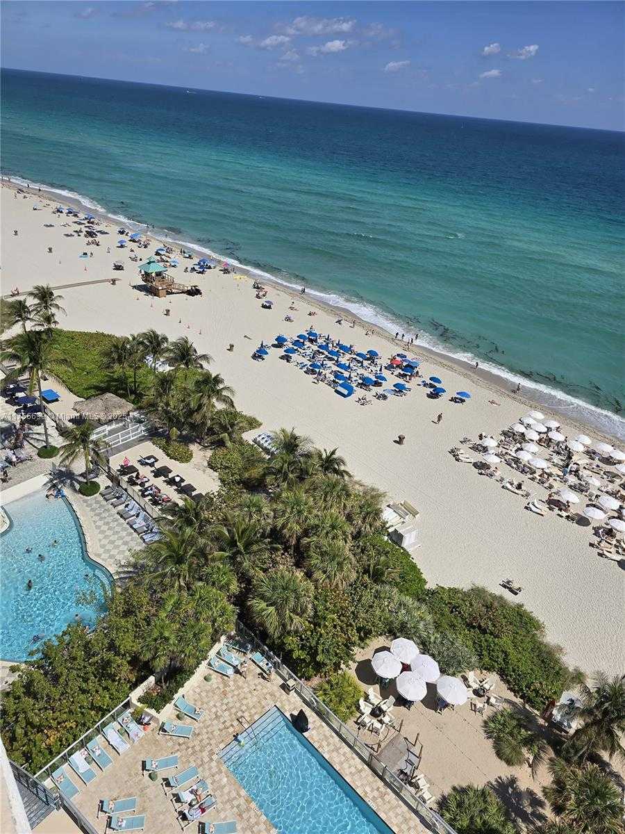Small Image of 17315 COLLINS AVE #1402, Sunny Isles Beach Number 3