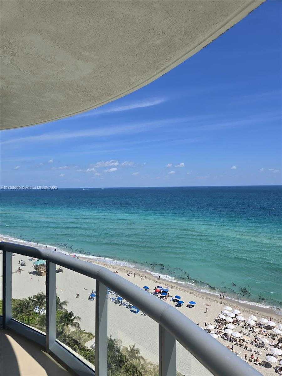 Small Image of 17315 COLLINS AVE #1402, Sunny Isles Beach Number 4