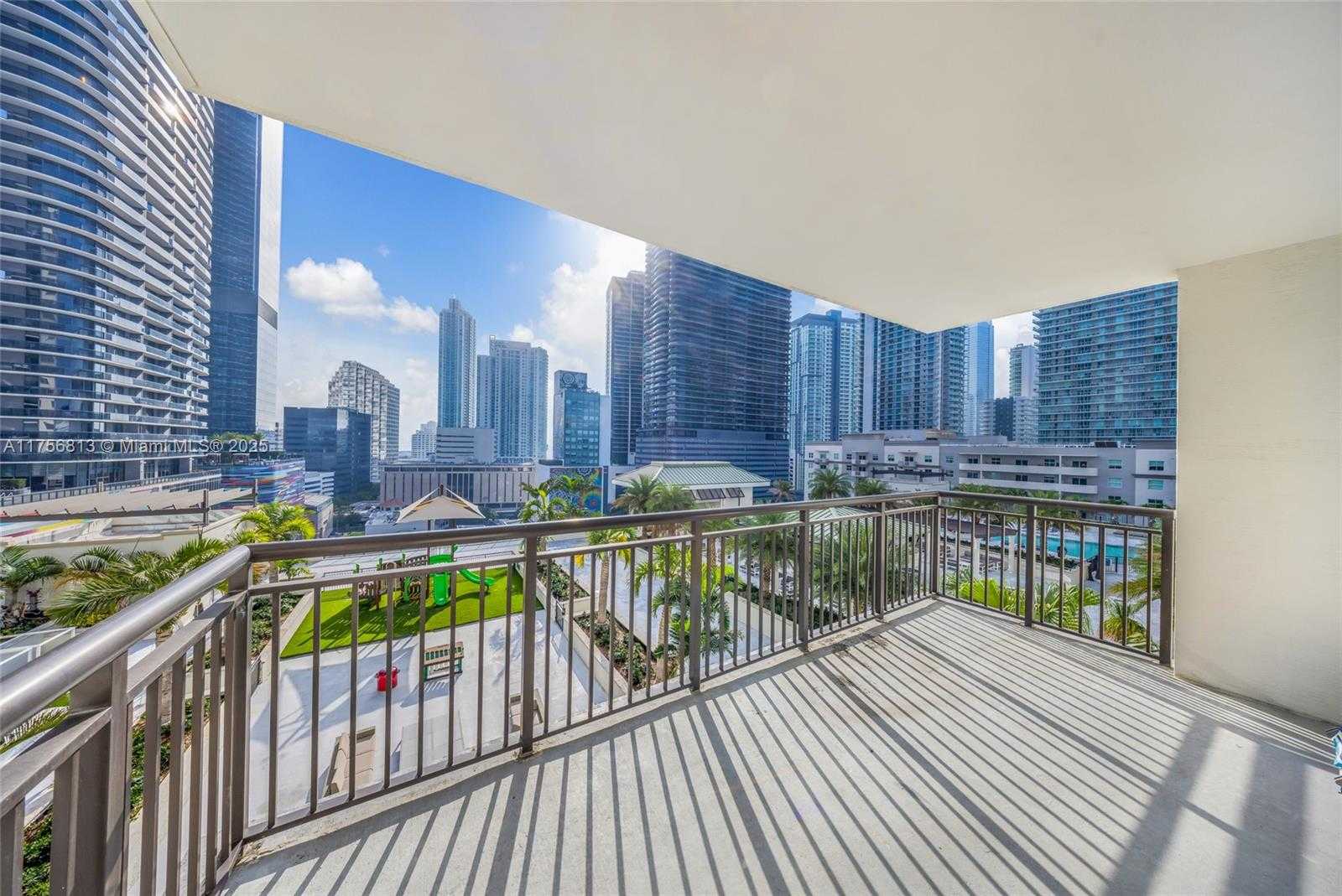 Small Image of 999 SOUTH WEST 1ST AVE #1417, Miami Number 17