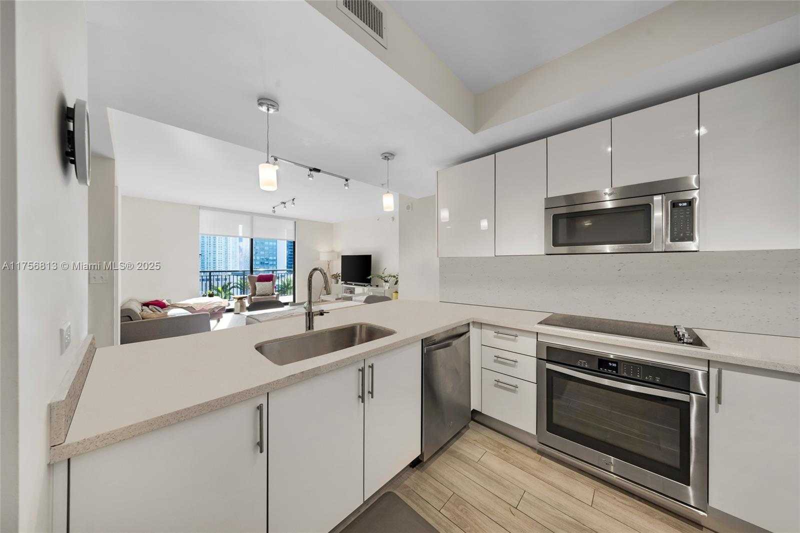 Small Image of 999 SOUTH WEST 1ST AVE #1417, Miami Number 6