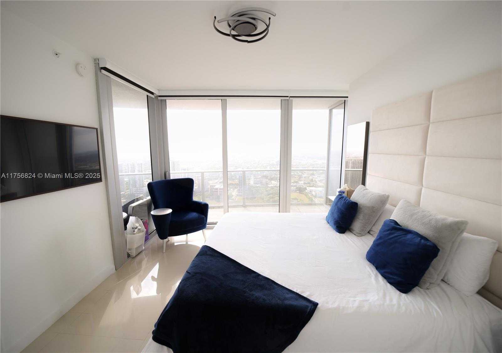 Small Image of 488 NORTH EAST 18TH ST #5000, Miami Number 19