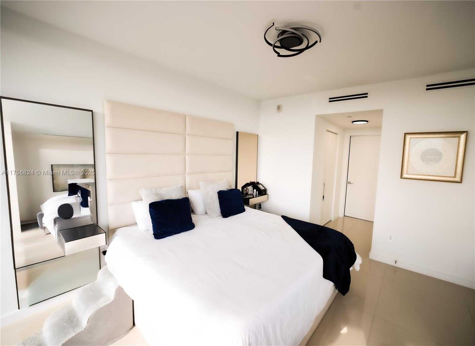 Small Image of 488 NORTH EAST 18TH ST #5000, Miami Number 21