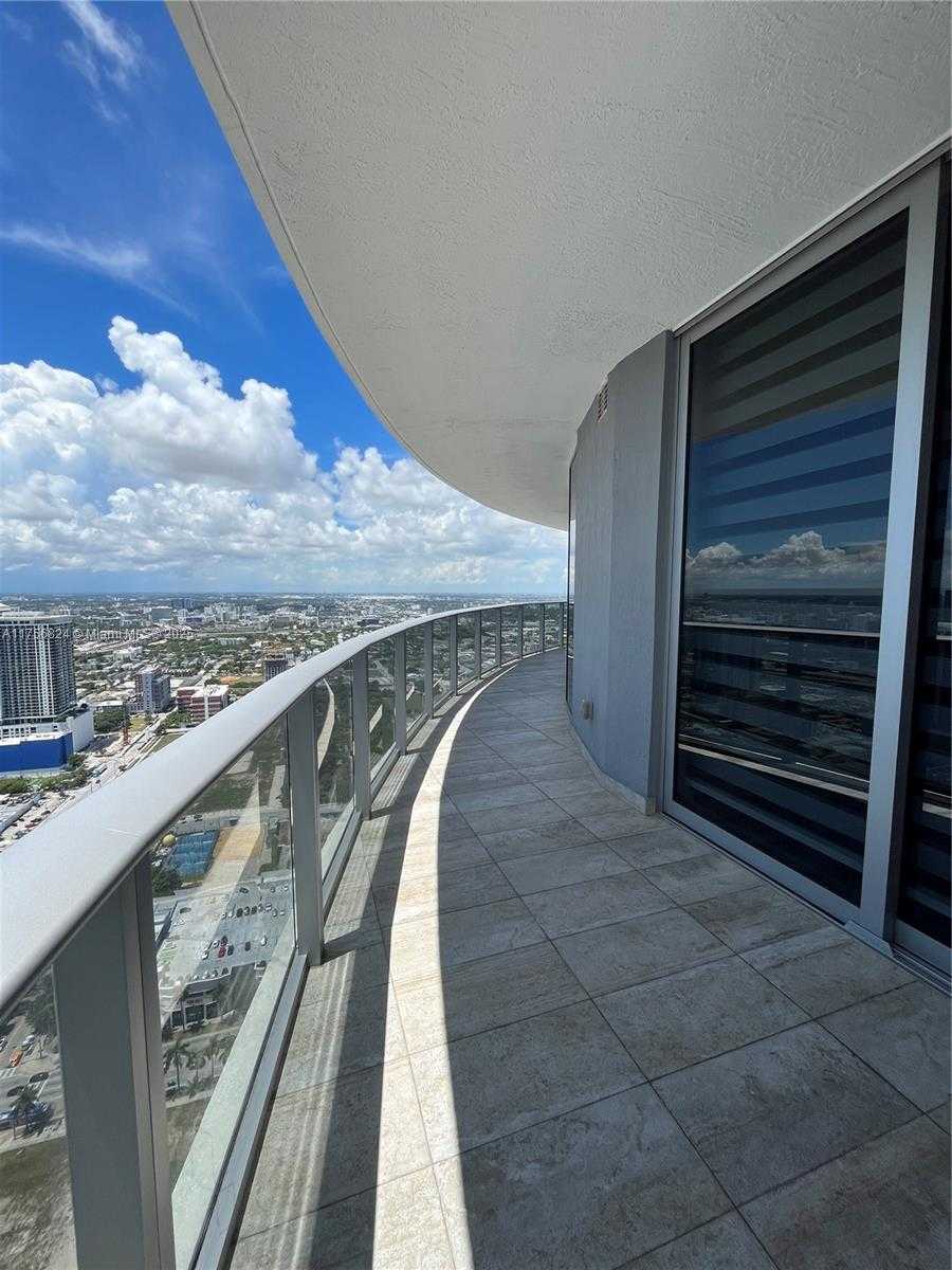 Small Image of 488 NORTH EAST 18TH ST #5000, Miami Number 3