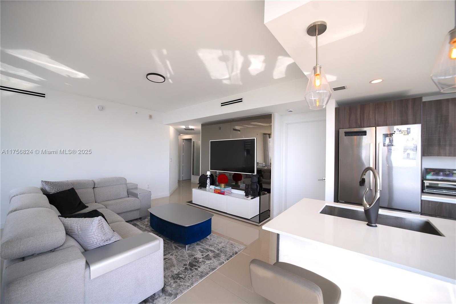 Small Image of 488 NORTH EAST 18TH ST #5000, Miami Number 42