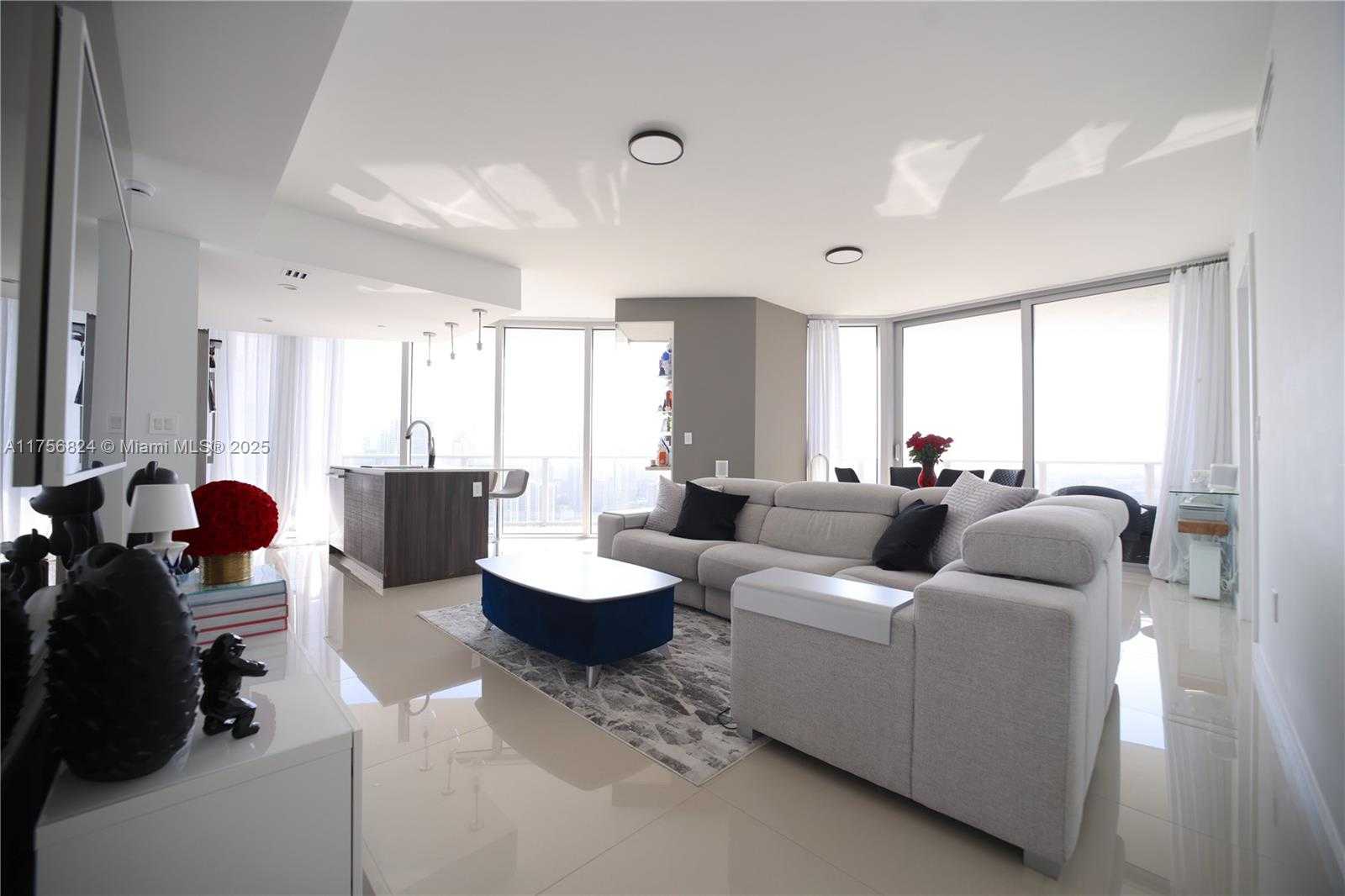 Small Image of 488 NORTH EAST 18TH ST #5000, Miami Number 5