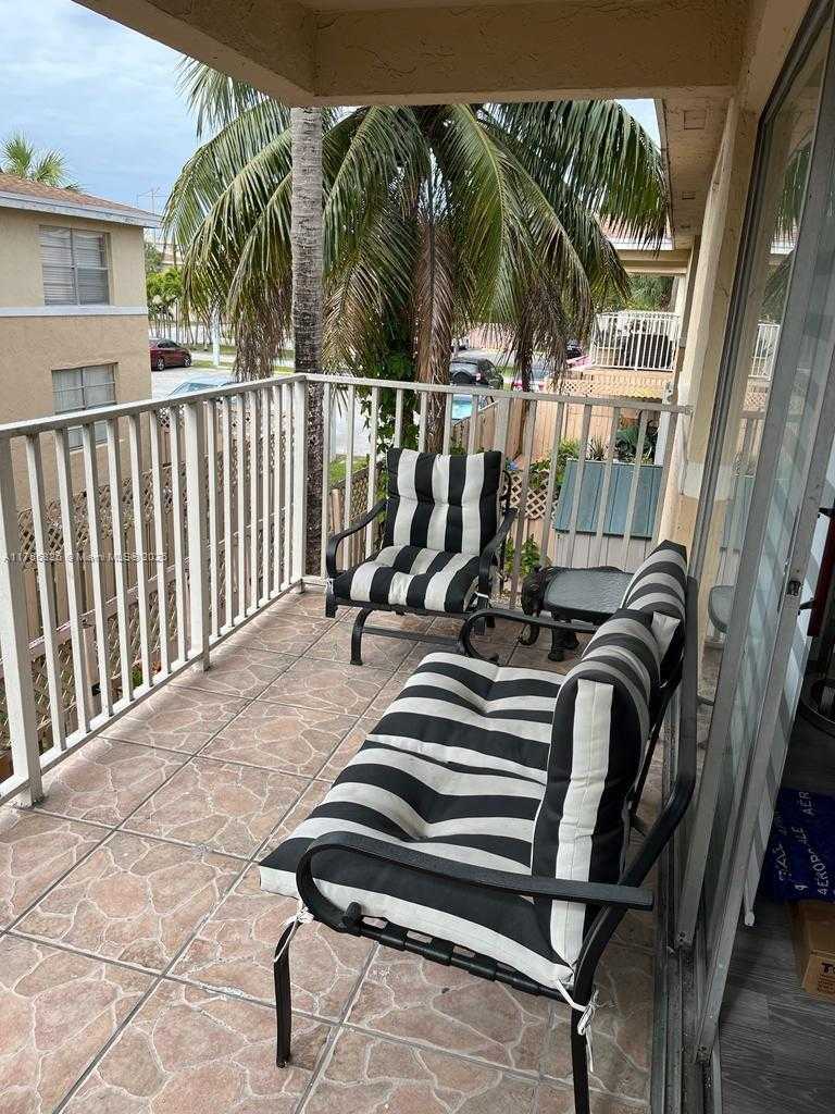 Small Image of 4410 NORTH WEST 79TH AVE #2B, Doral Number 6