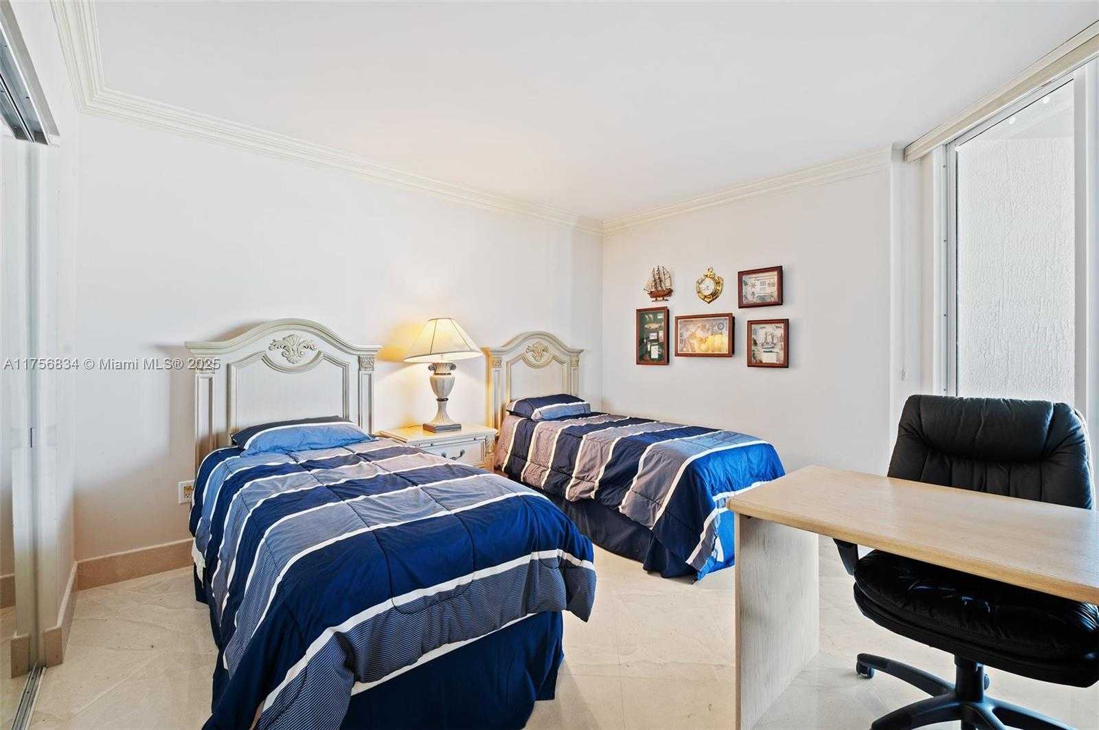 Small Image of 17555 COLLINS AVE #1607, Sunny Isles Beach Number 23