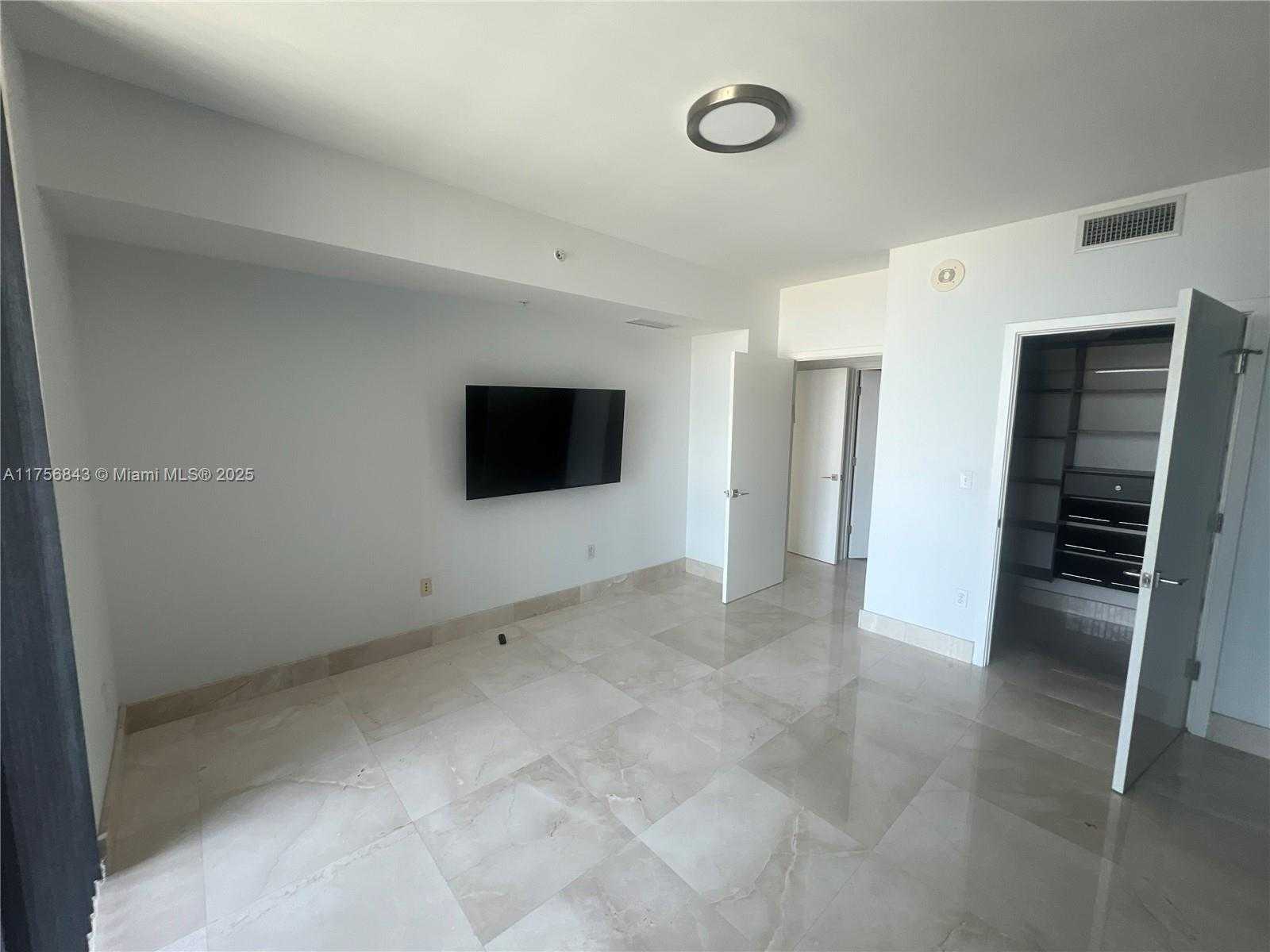 Small Image of 253 NORTH EAST 2ND ST #1907, Miami Number 15