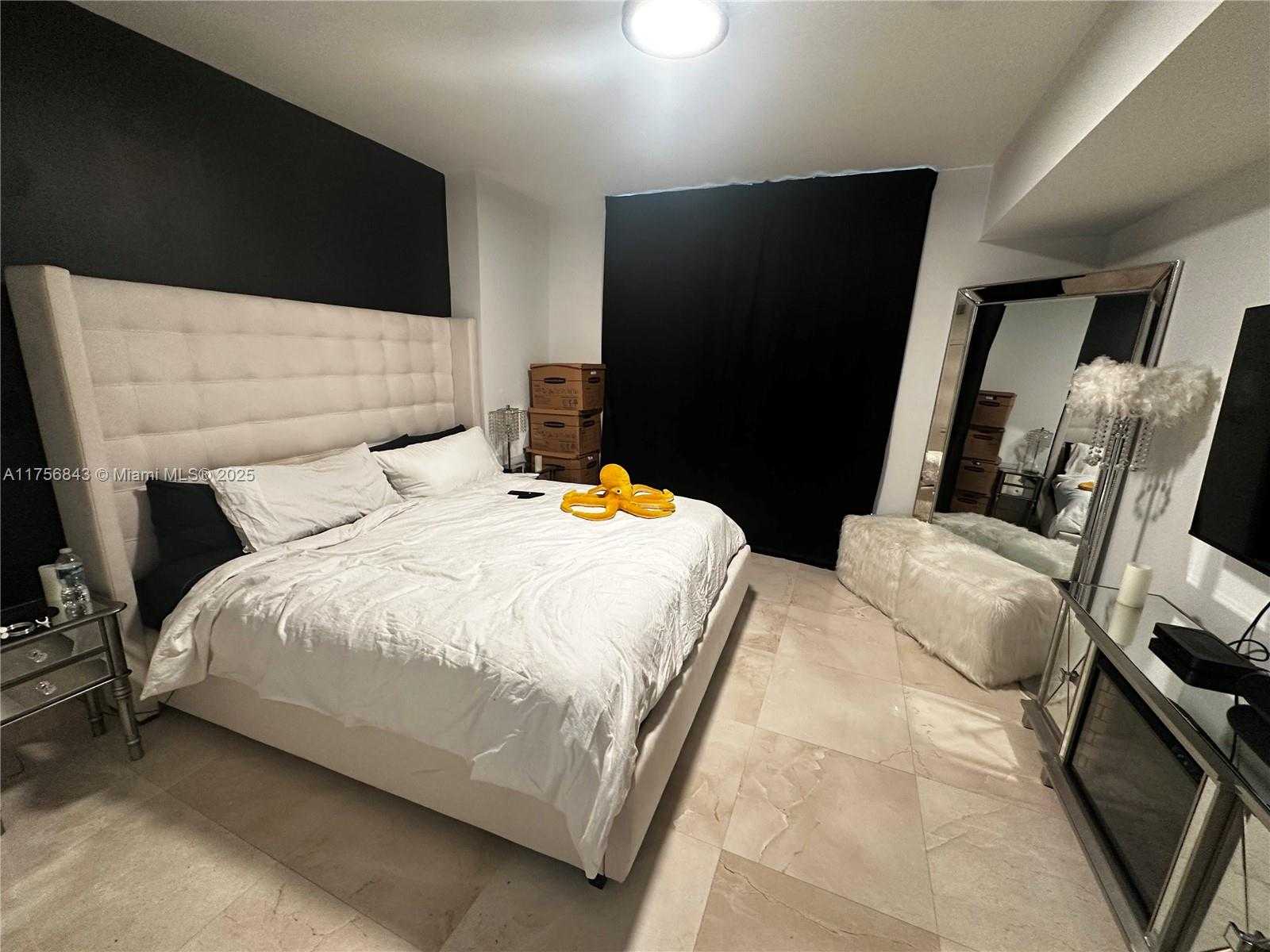 Small Image of 253 NORTH EAST 2ND ST #1907, Miami Number 4