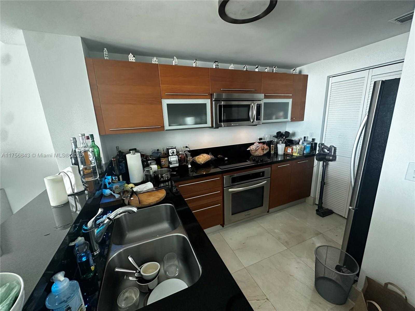 Small Image of 253 NORTH EAST 2ND ST #1907, Miami Number 7