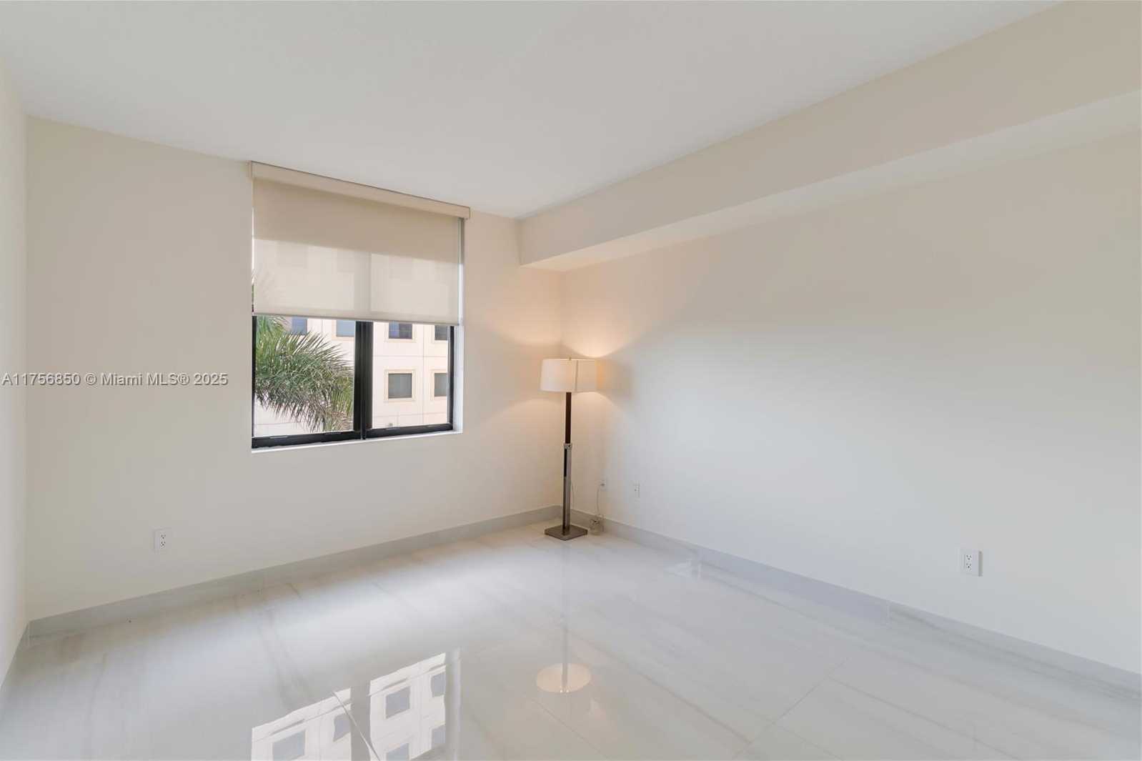Small Image of 888 SOUTH DOUGLAS RD #404, Coral Gables Number 12