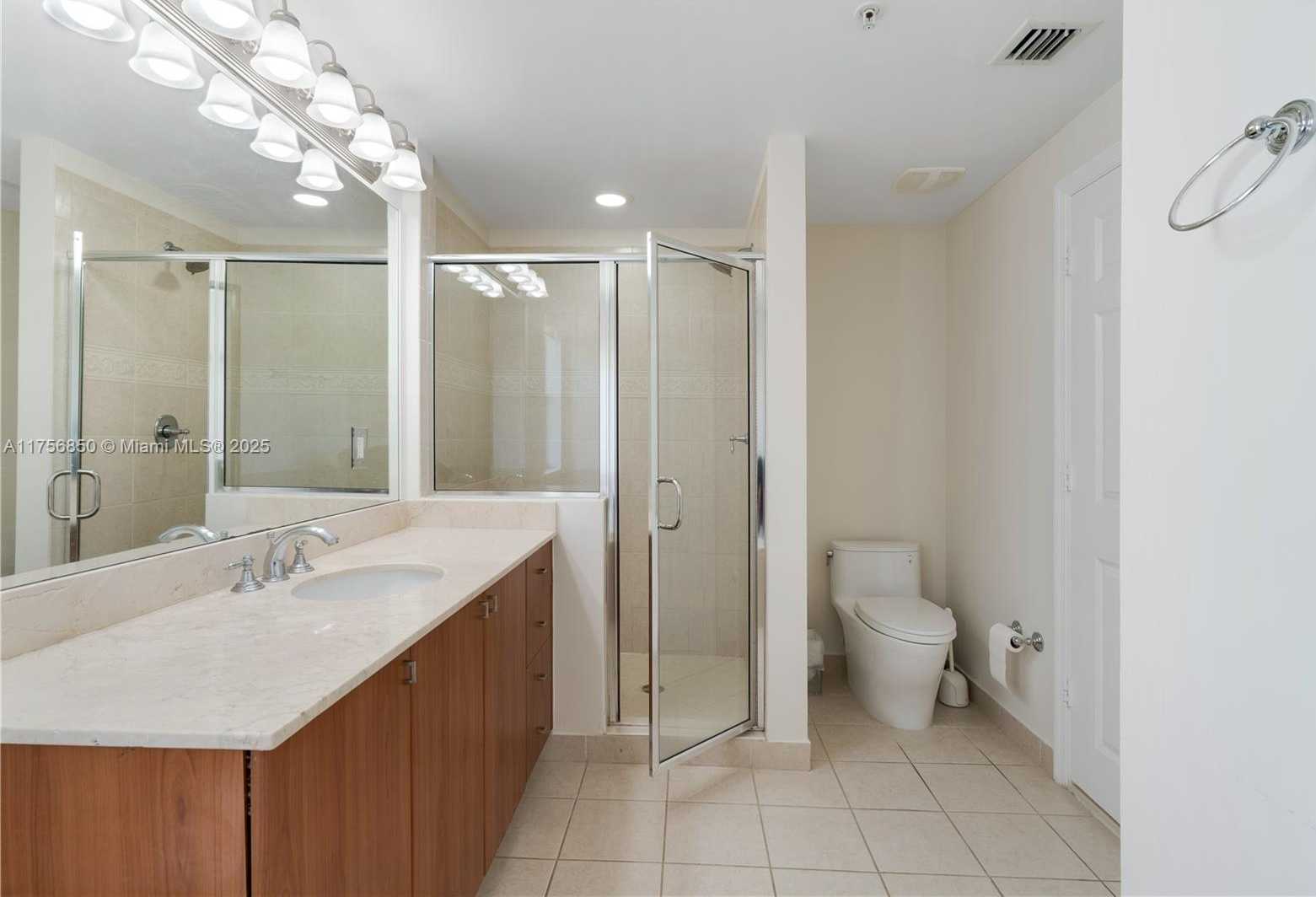 Small Image of 888 SOUTH DOUGLAS RD #404, Coral Gables Number 13