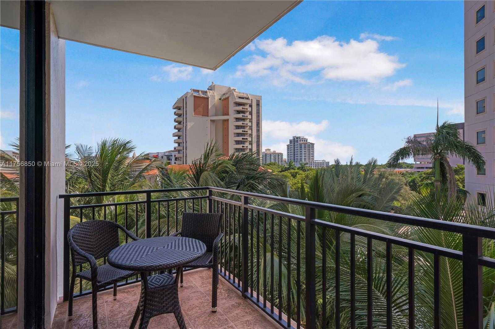 Small Image of 888 SOUTH DOUGLAS RD #404, Coral Gables Number 17