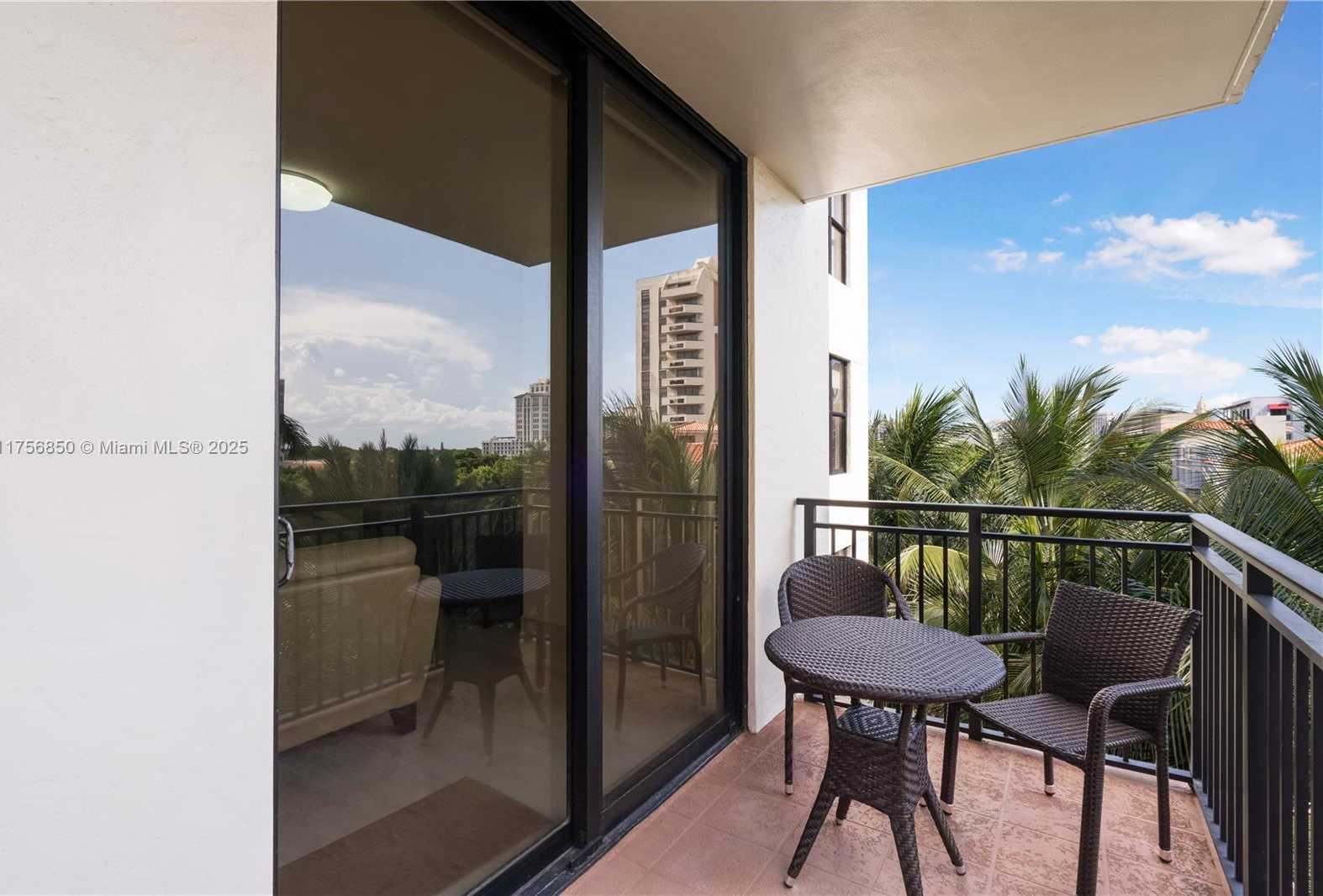 Small Image of 888 SOUTH DOUGLAS RD #404, Coral Gables Number 18