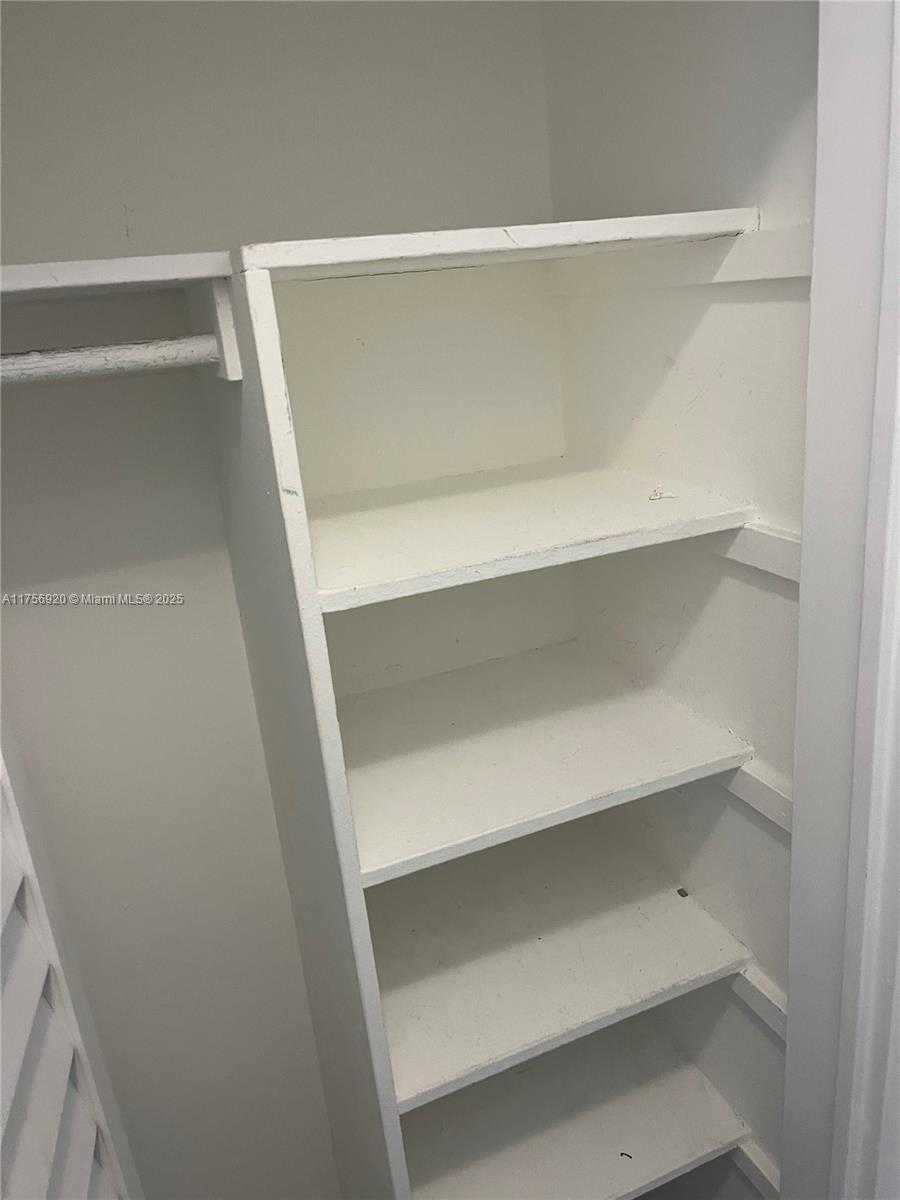 Small Image of 1000 WEST AVE #702, Miami Beach Number 22
