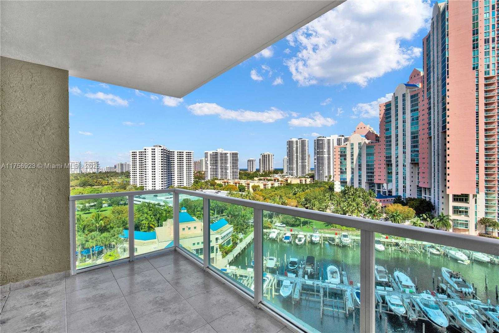 Small Image of 3340 NE 190th St, Miami, FL 33180, USA Number 20