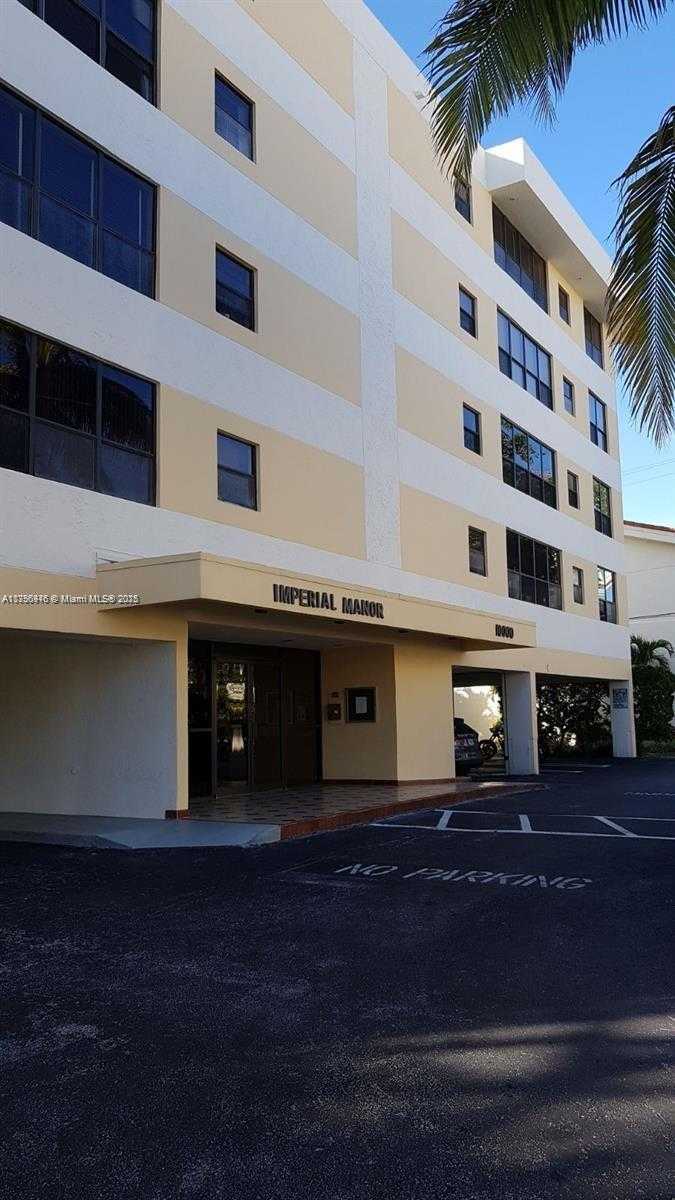 Small Image of 10000 BAY HARBOR TER #502-A, Bay Harbor Islands Number 12