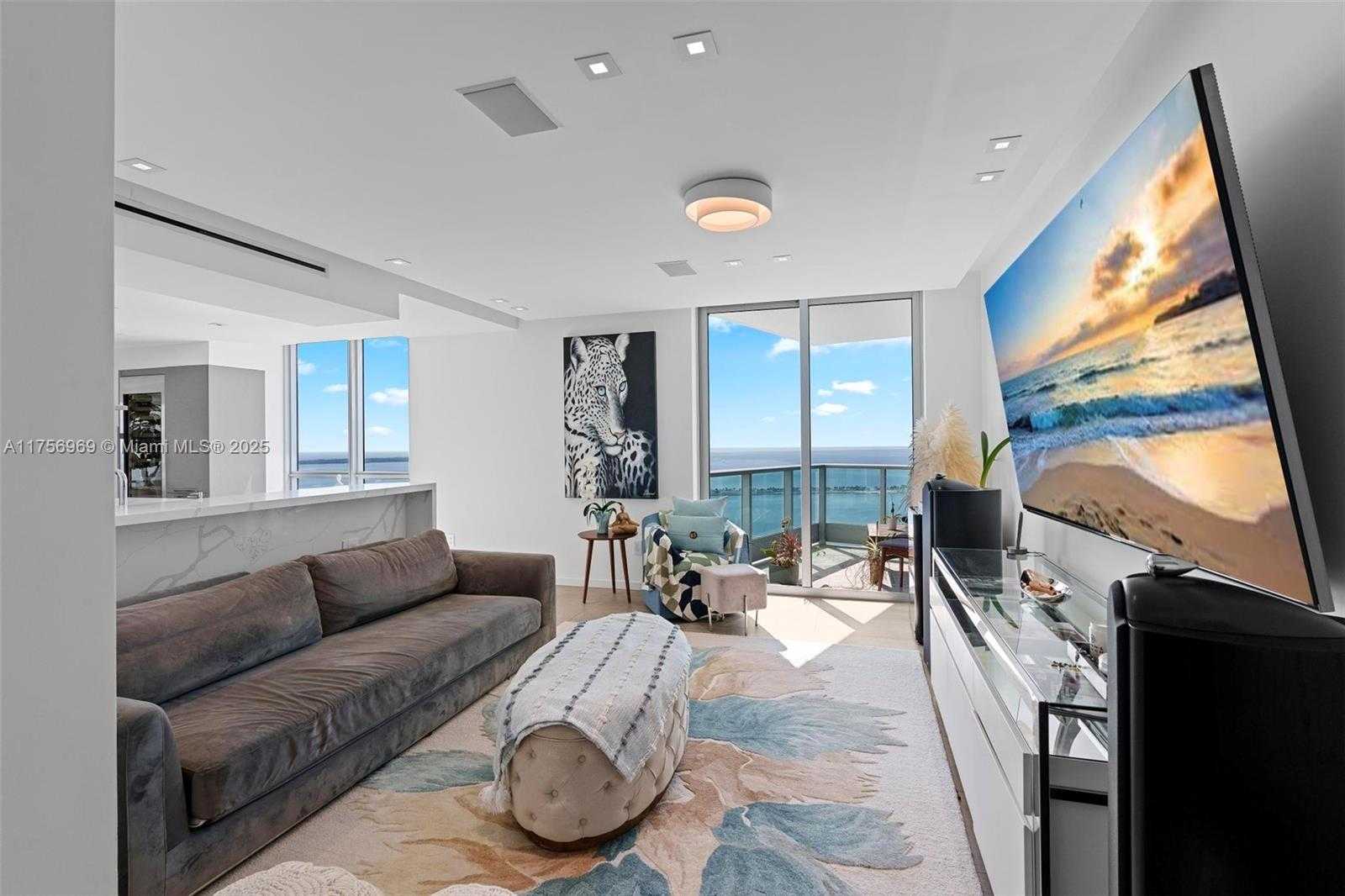 Small Image of 1331 BRICKELL BAY DR #4211, Miami Number 25