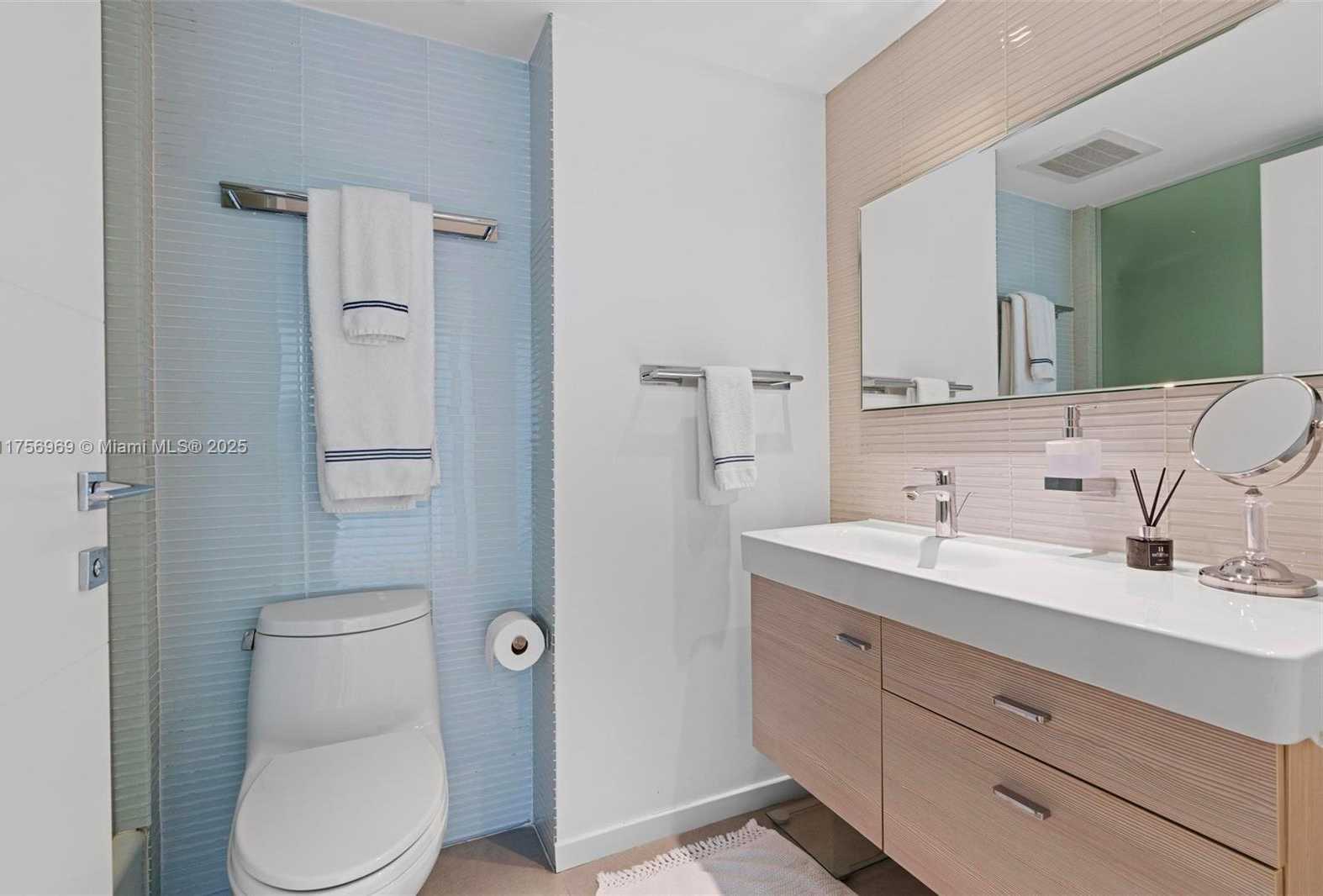 Small Image of 1331 BRICKELL BAY DR #4211, Miami Number 37