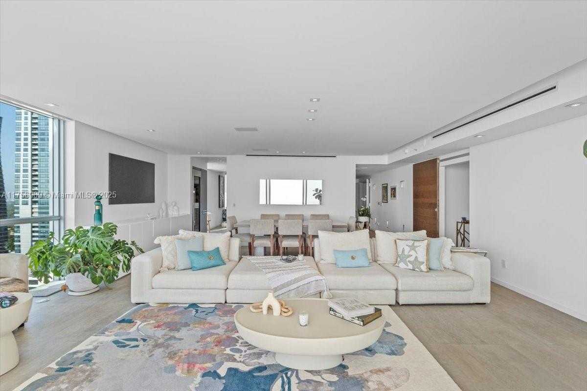 Small Image of 1331 BRICKELL BAY DR #4211, Miami Number 8