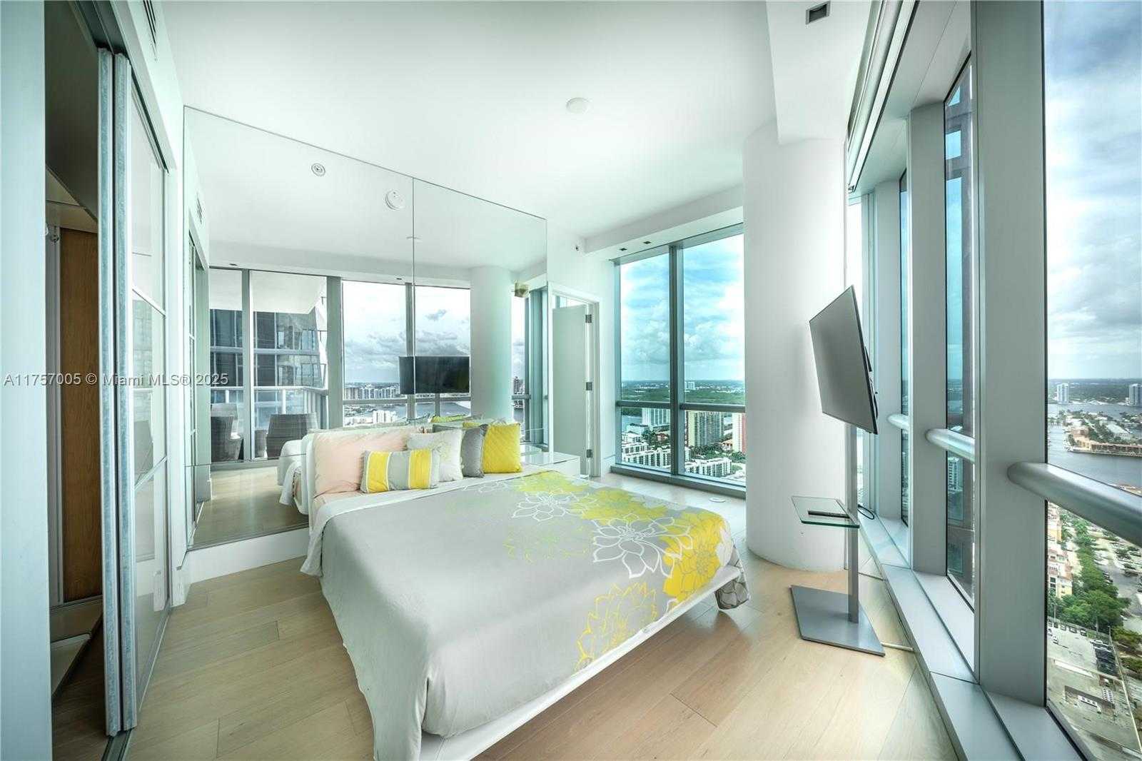 Small Image of 17121 COLLINS AVE #4208, Sunny Isles Beach Number 22