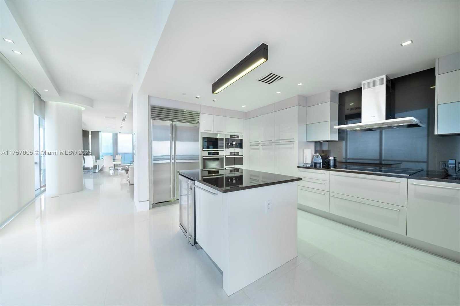 Small Image of 17121 COLLINS AVE #4208, Sunny Isles Beach Number 7