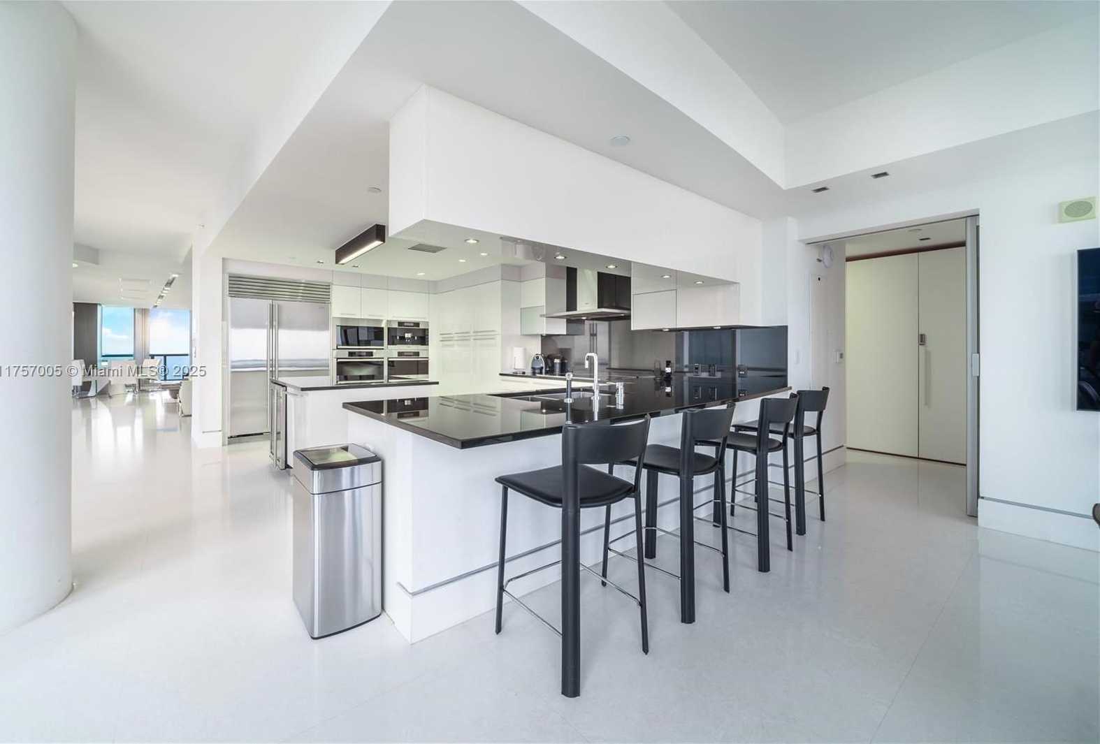 Small Image of 17121 COLLINS AVE #4208, Sunny Isles Beach Number 9