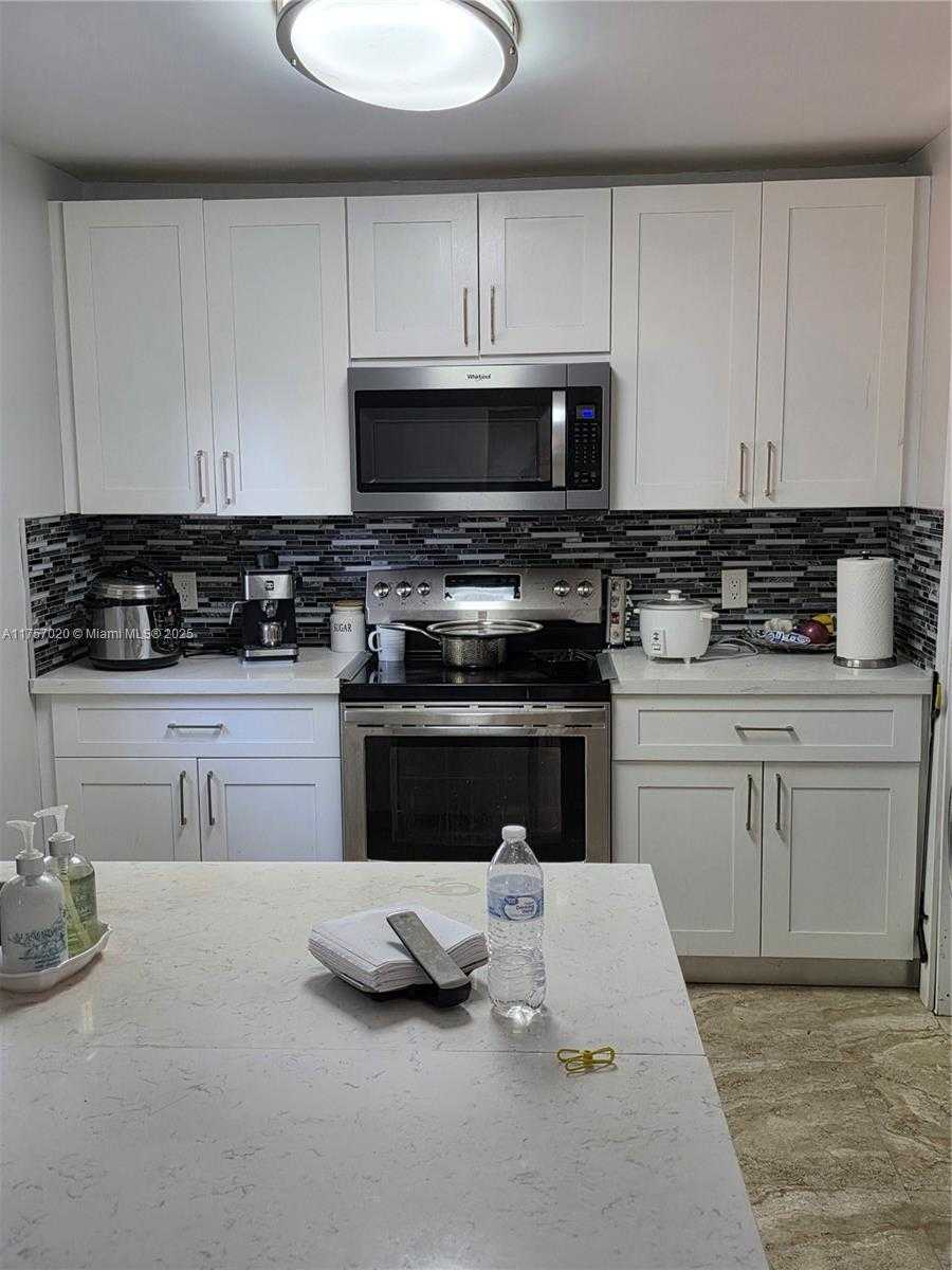 Small Image of 7025 NORTH WEST 173RD DR #2208, Hialeah Number 4