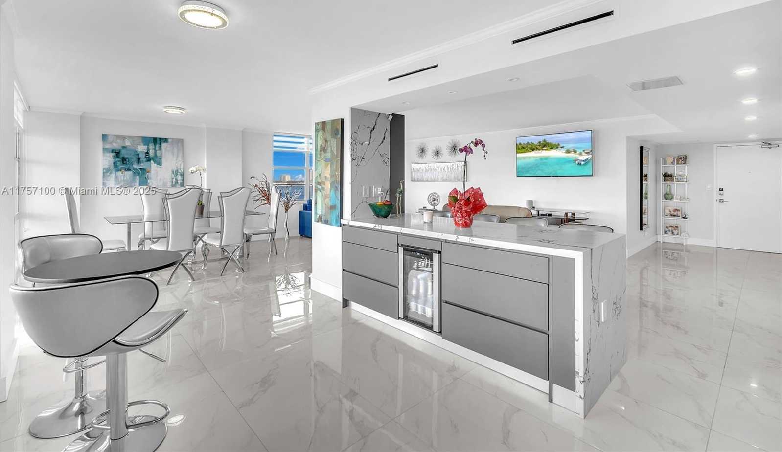 Small Image of 301 174TH ST #919, Sunny Isles Beach Number 10