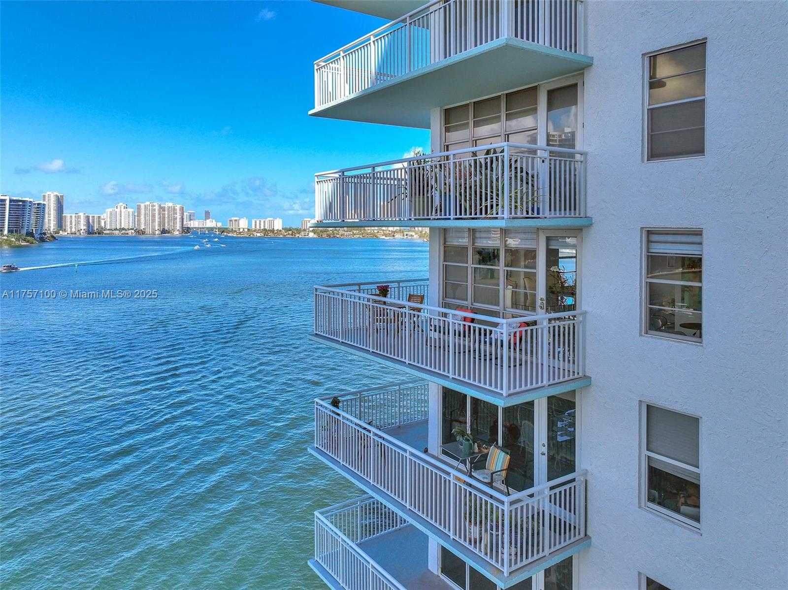 Small Image of 301 174TH ST #919, Sunny Isles Beach Number 5