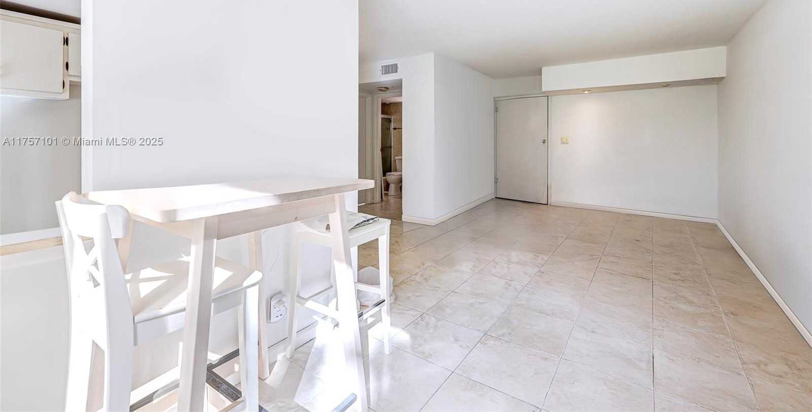 Small Image of 17011 NORTH BAY RD #215, Sunny Isles Beach Number 13