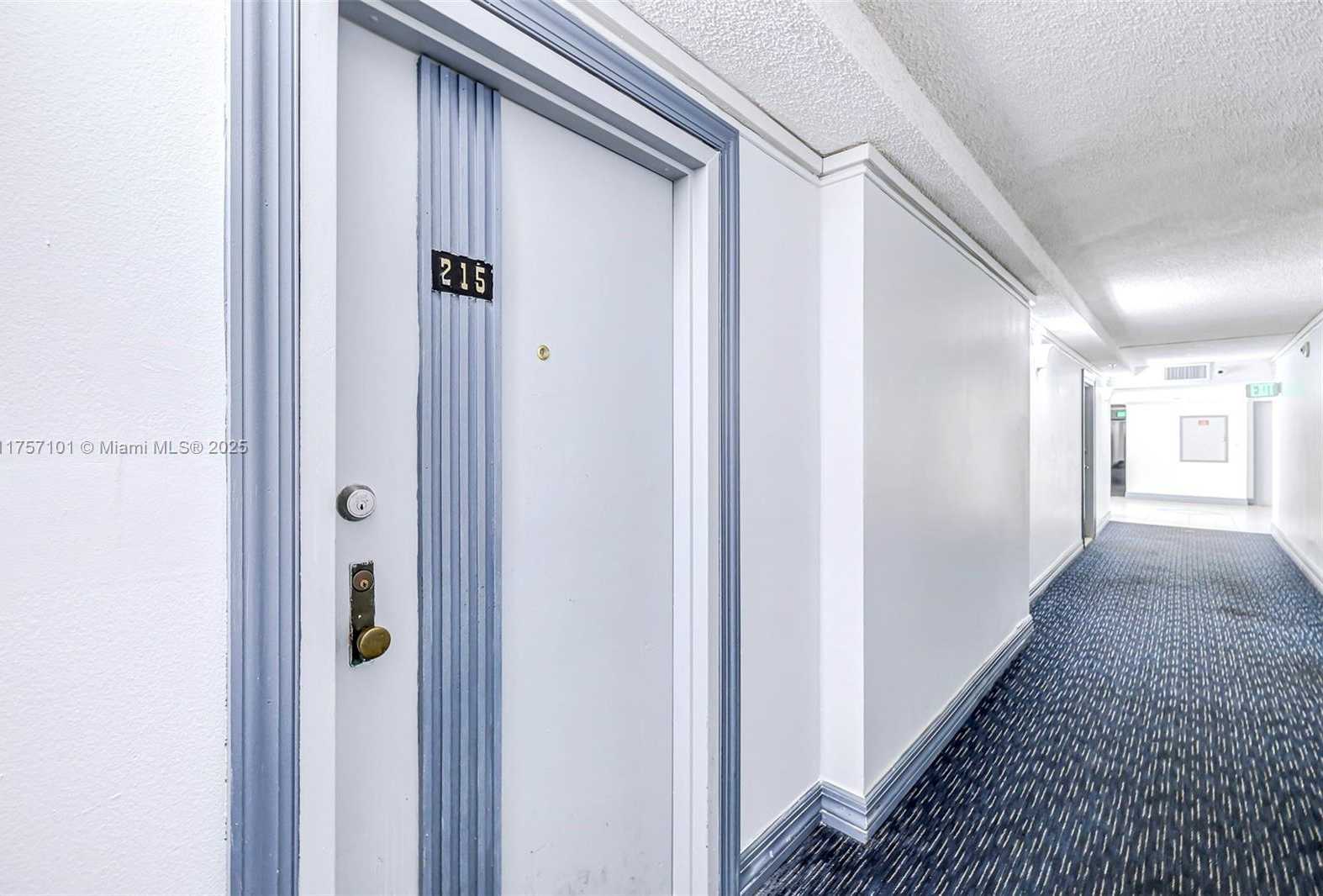 Small Image of 17011 NORTH BAY RD #215, Sunny Isles Beach Number 16