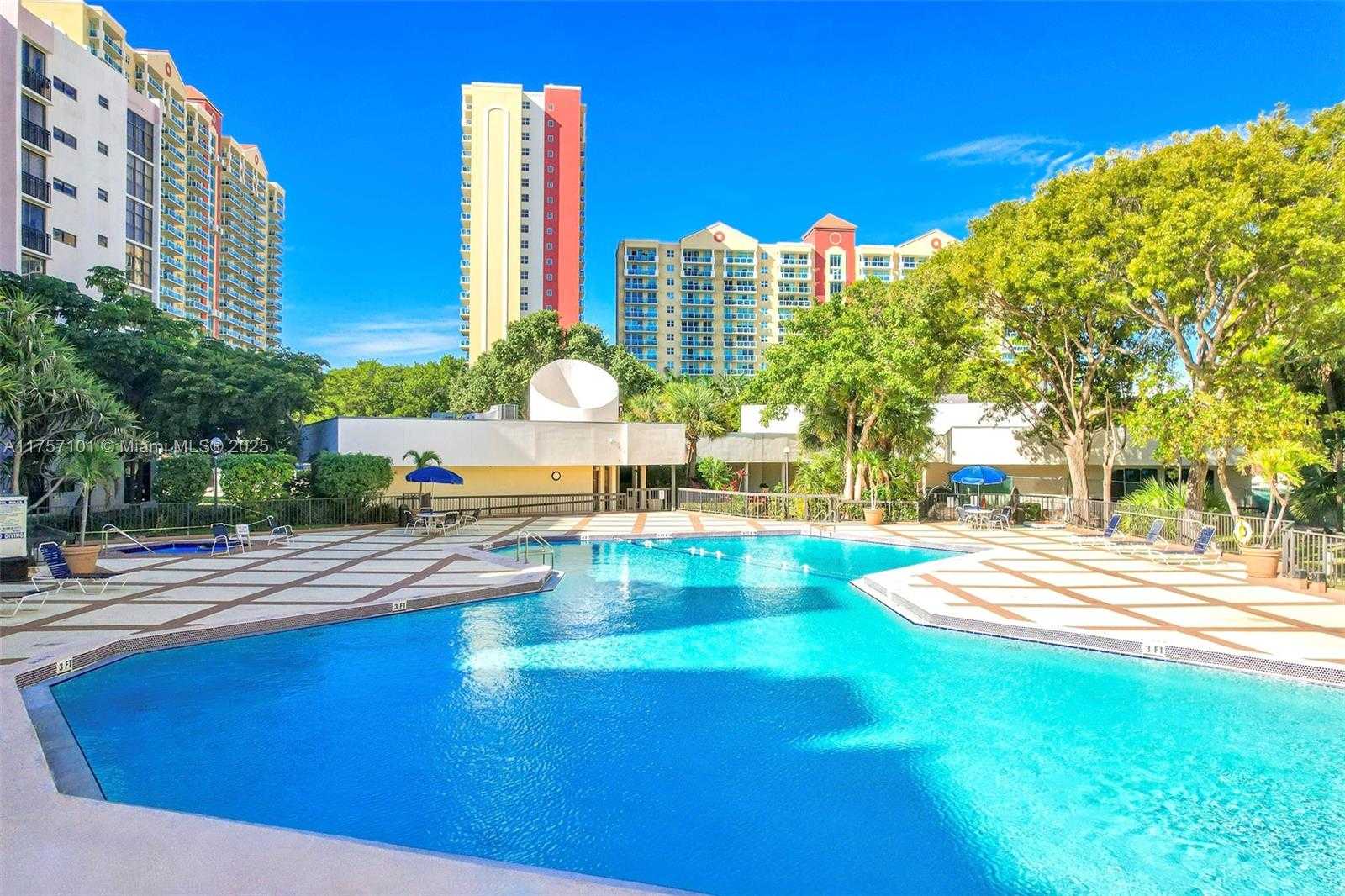 Small Image of 17011 NORTH BAY RD #215, Sunny Isles Beach Number 20