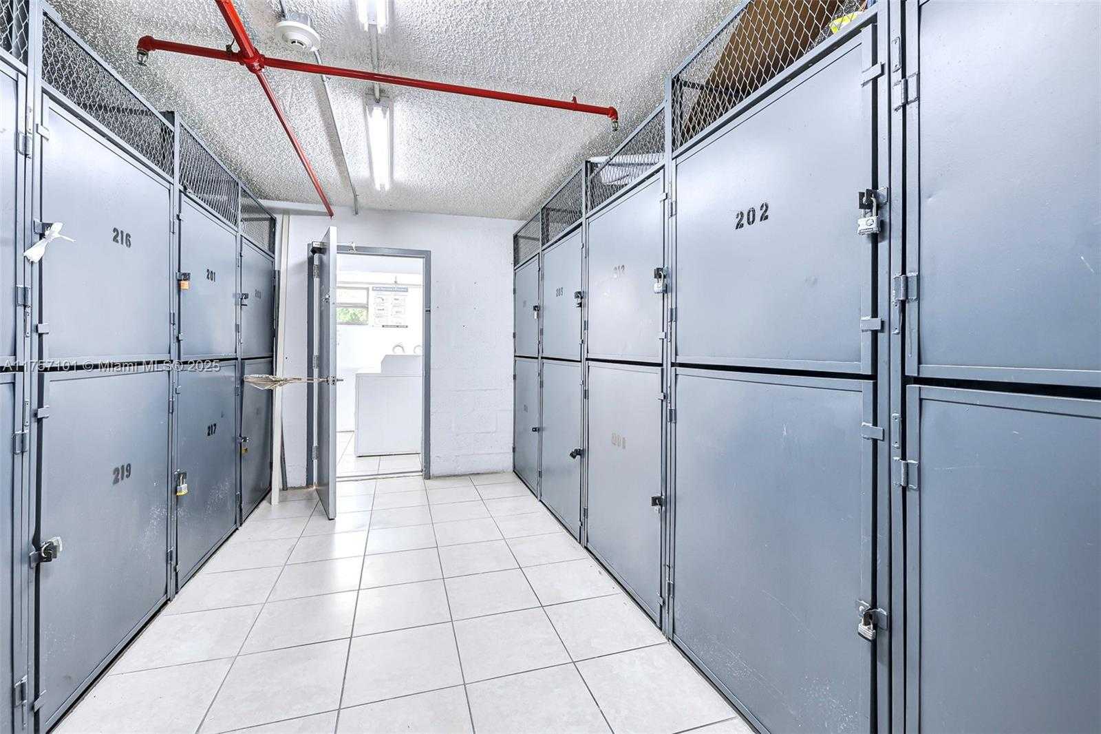 Small Image of 17011 NORTH BAY RD #215, Sunny Isles Beach Number 24