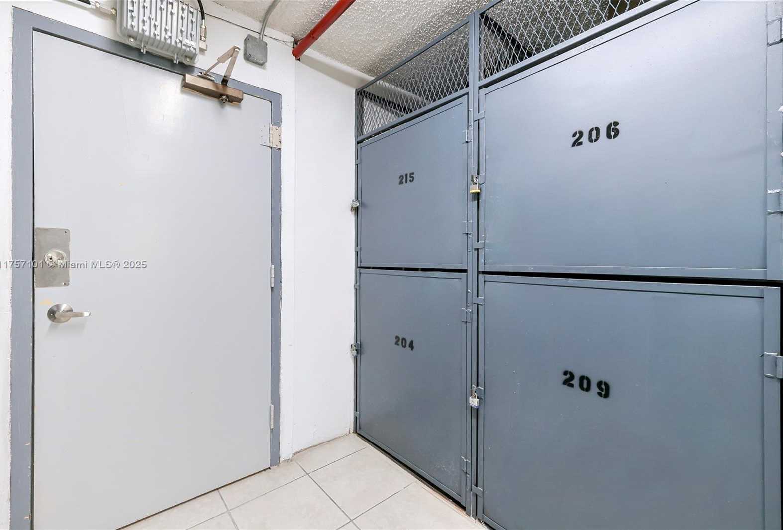 Small Image of 17011 NORTH BAY RD #215, Sunny Isles Beach Number 25