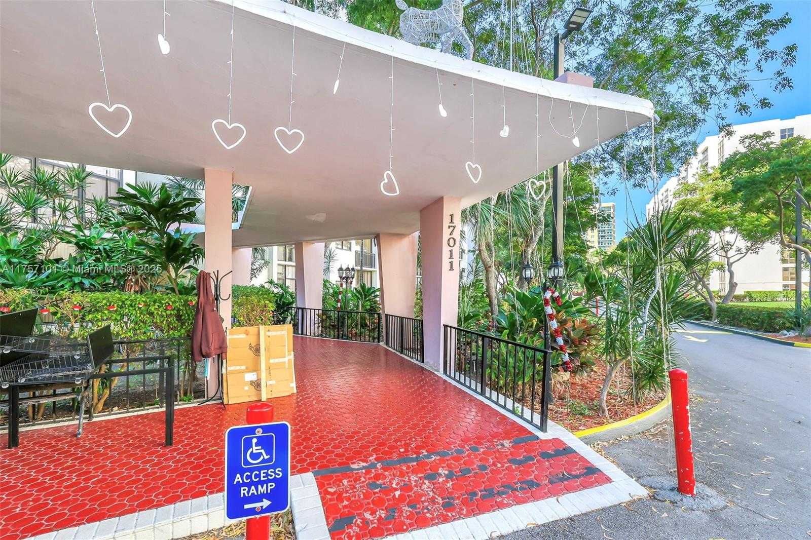 Small Image of 17011 NORTH BAY RD #215, Sunny Isles Beach Number 27
