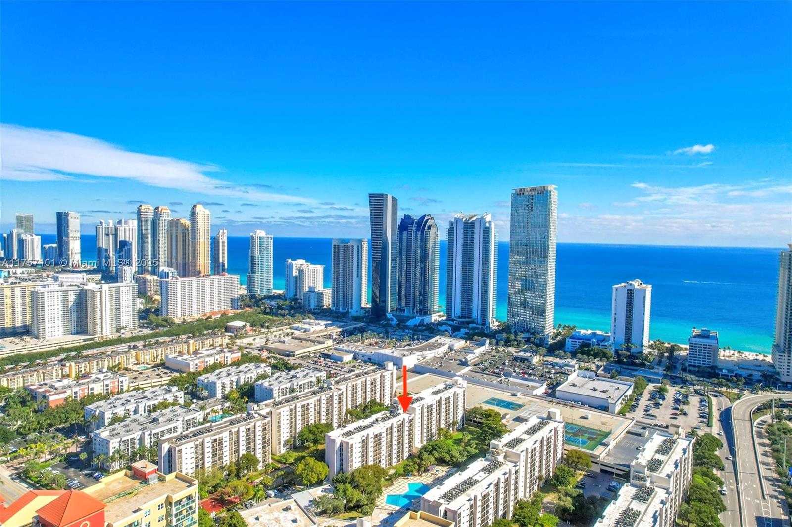 Small Image of 17011 NORTH BAY RD #215, Sunny Isles Beach Number 6