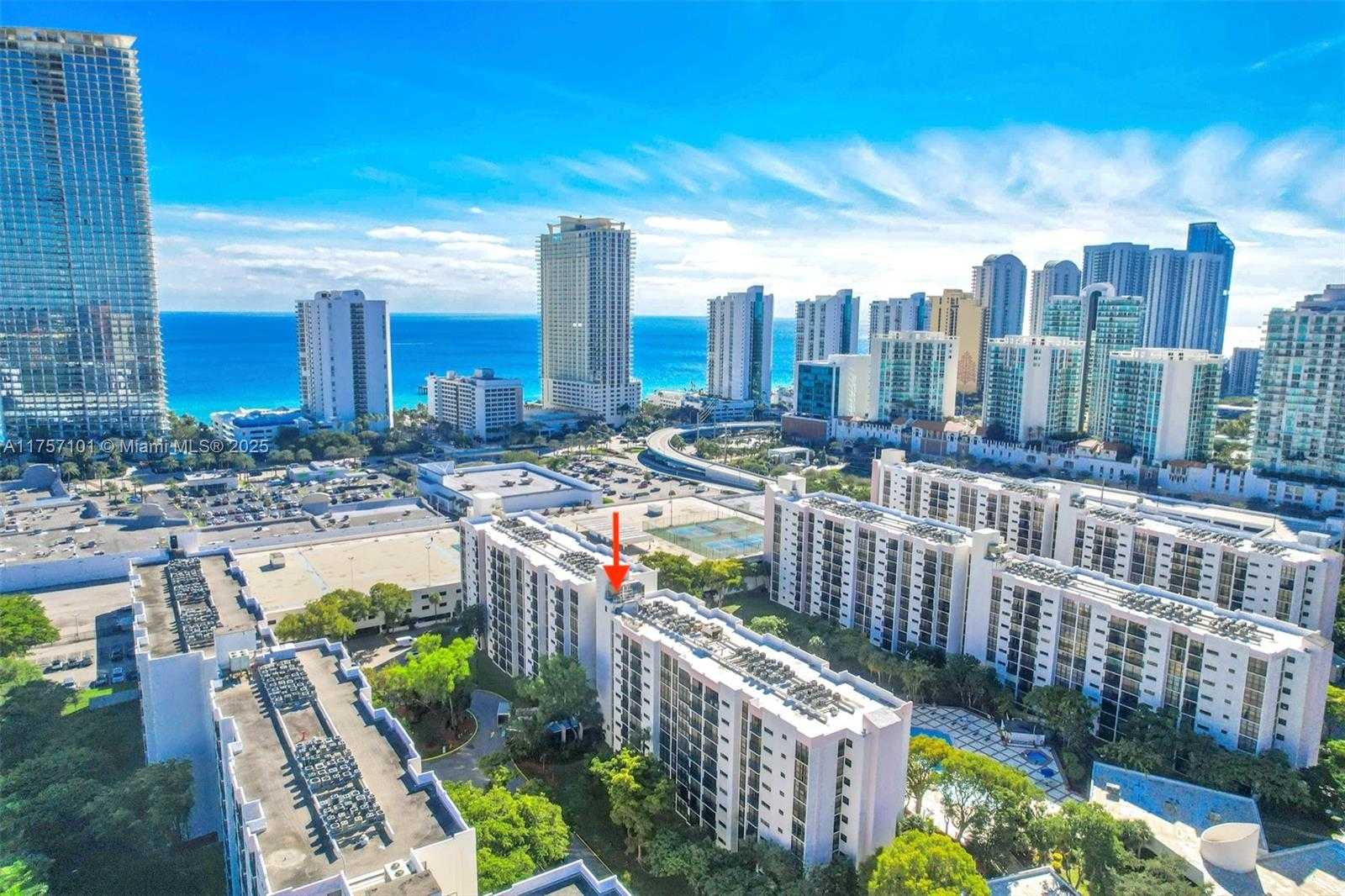 Small Image of 17011 NORTH BAY RD #215, Sunny Isles Beach Number 7
