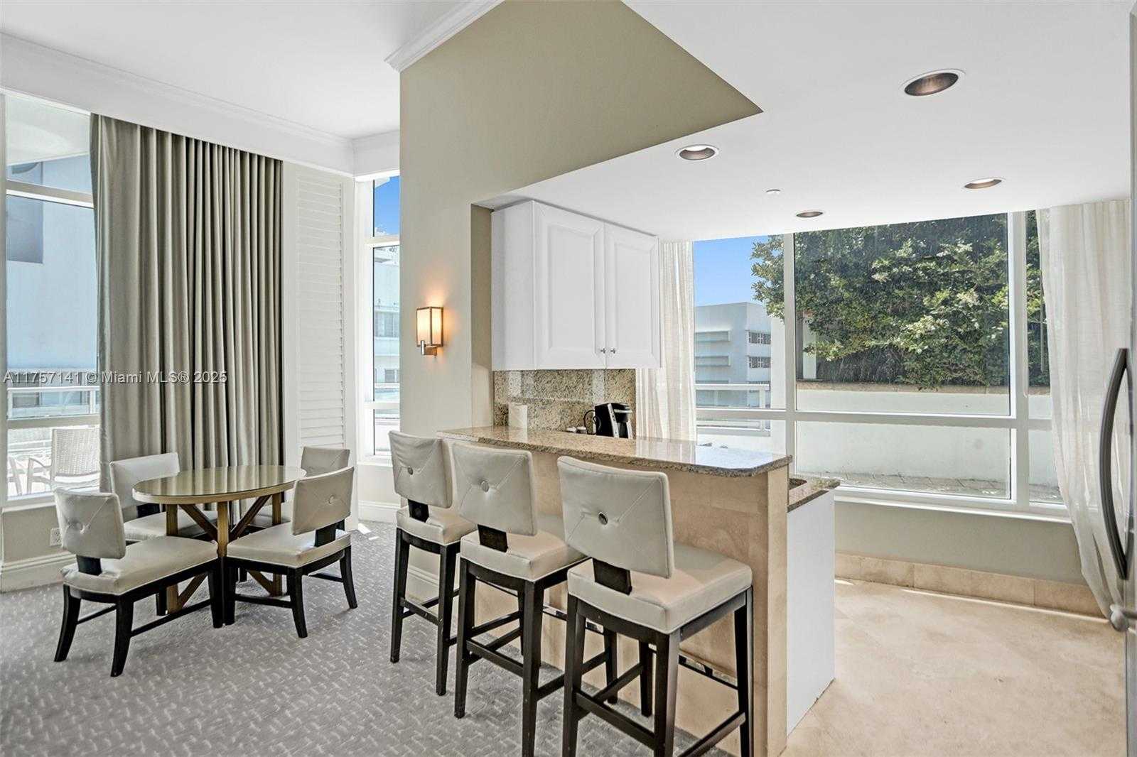 Small Image of 4401 COLLINS AVE #702/704, Miami Beach Number 14